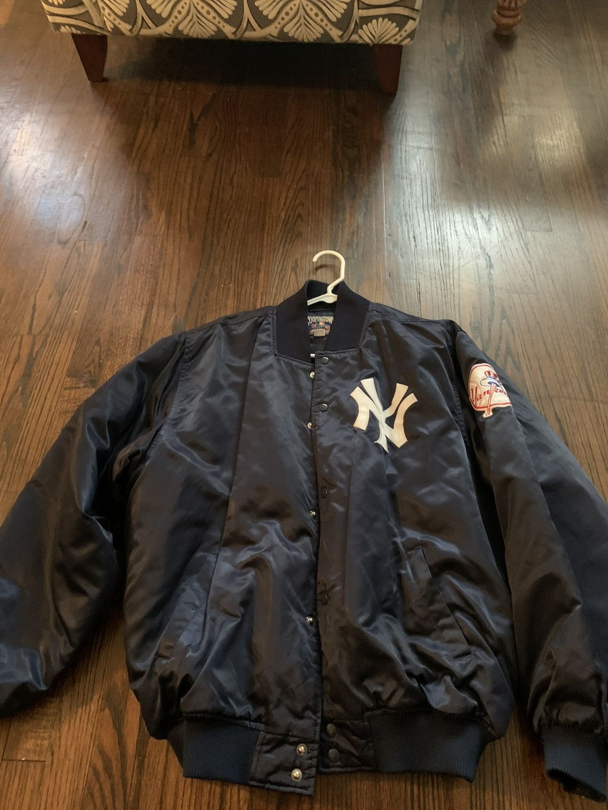 Image of Mlb x New York Yankees Vintage New York Yankees Bomber Jacket in Navy, Men's (Size XL)