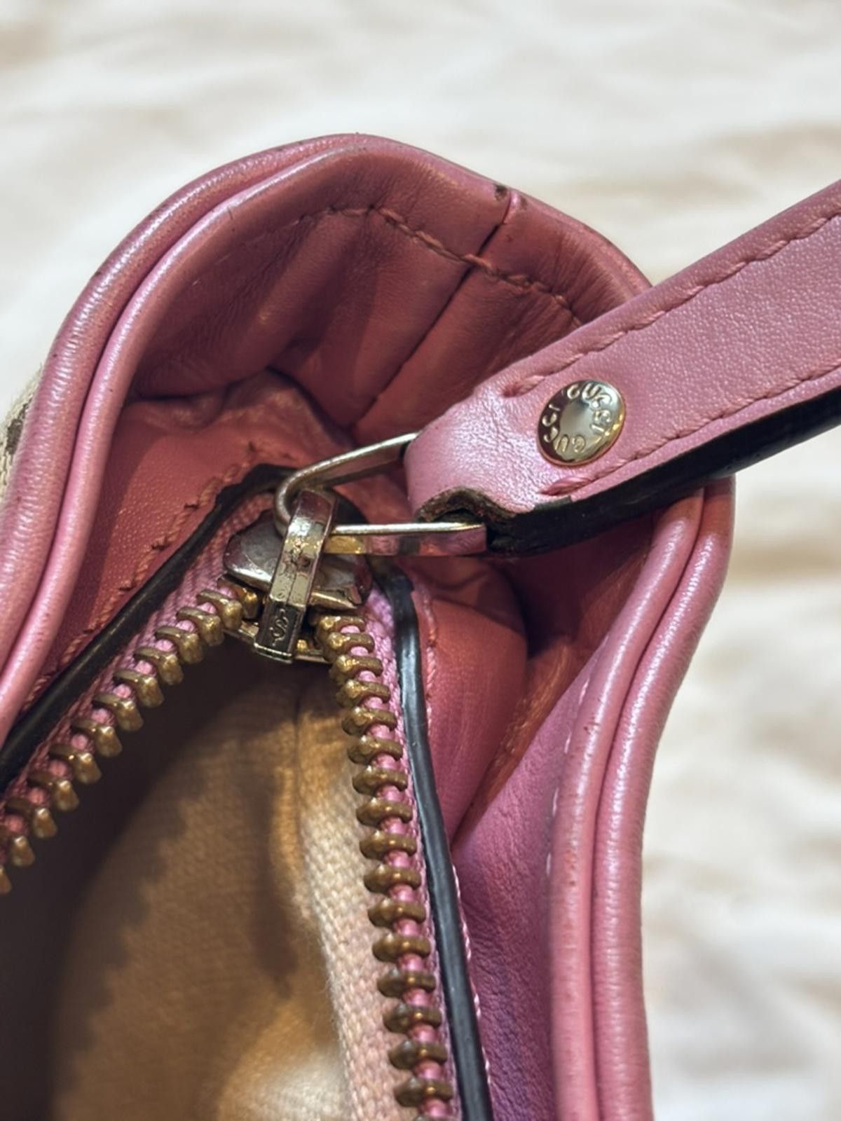Gucci Gucci - Beige GG Monogram Canvas Tote Bag with Pink Leather Size ONE SIZE - 7 Thumbnail