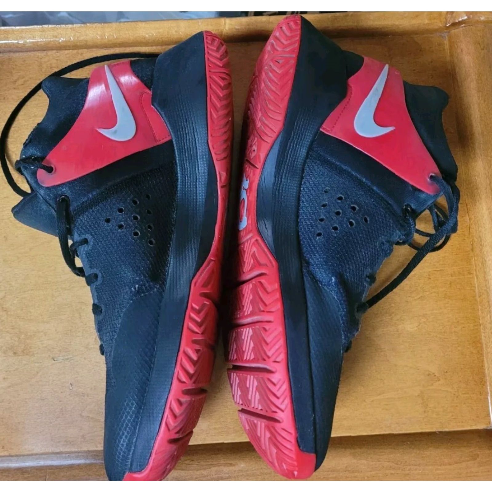 Nike Nike KD Trey 5 IV University Red Grey Black Mens Size 10 Basketball 844571 600 Size US 12 / EU 45 - 4 Thumbnail