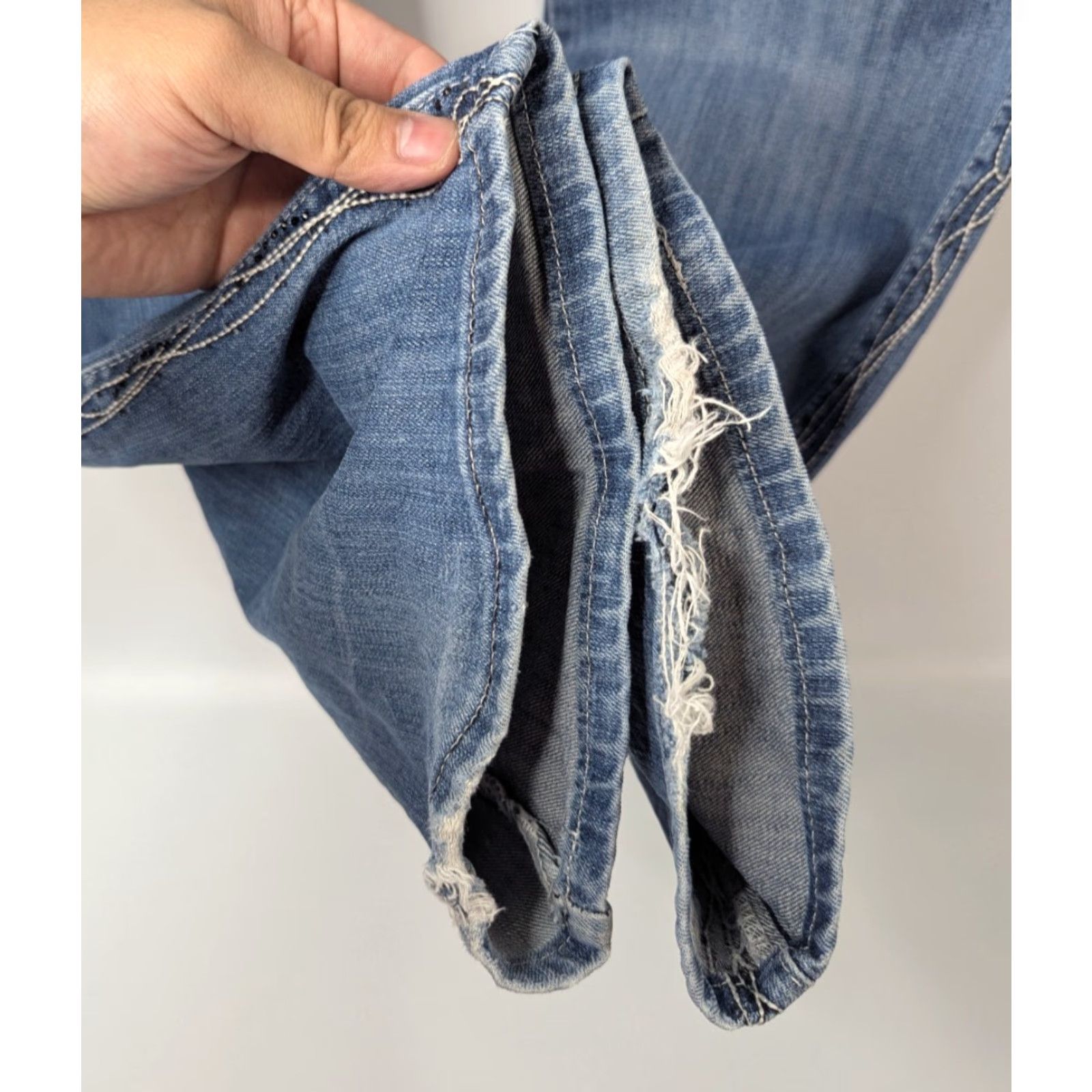 Vintage Cowgirl Tuff Jeans 36X33 Bootcut 5-Pocket Denim Blue Embroidered Rhinestone Pockets Regular Womens Cowgirl Tuff EU Size 25" / US 0 / IT 36 - 7 Thumbnail