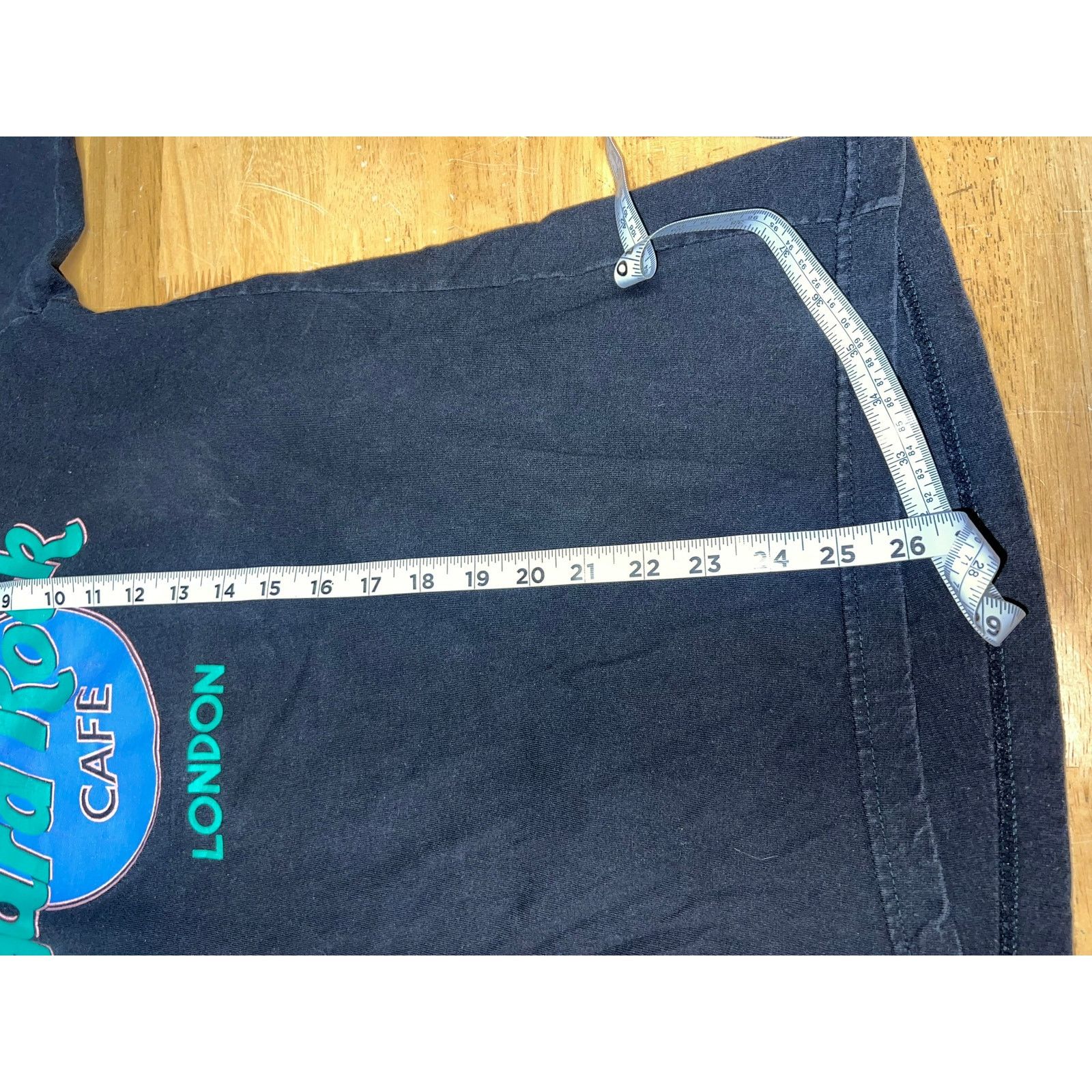 Hard Rock Cafe Vintage Hard Rock Cafe London England Graphic Black M Shirt Size US M / EU 48-50 / 2 - 8 Thumbnail