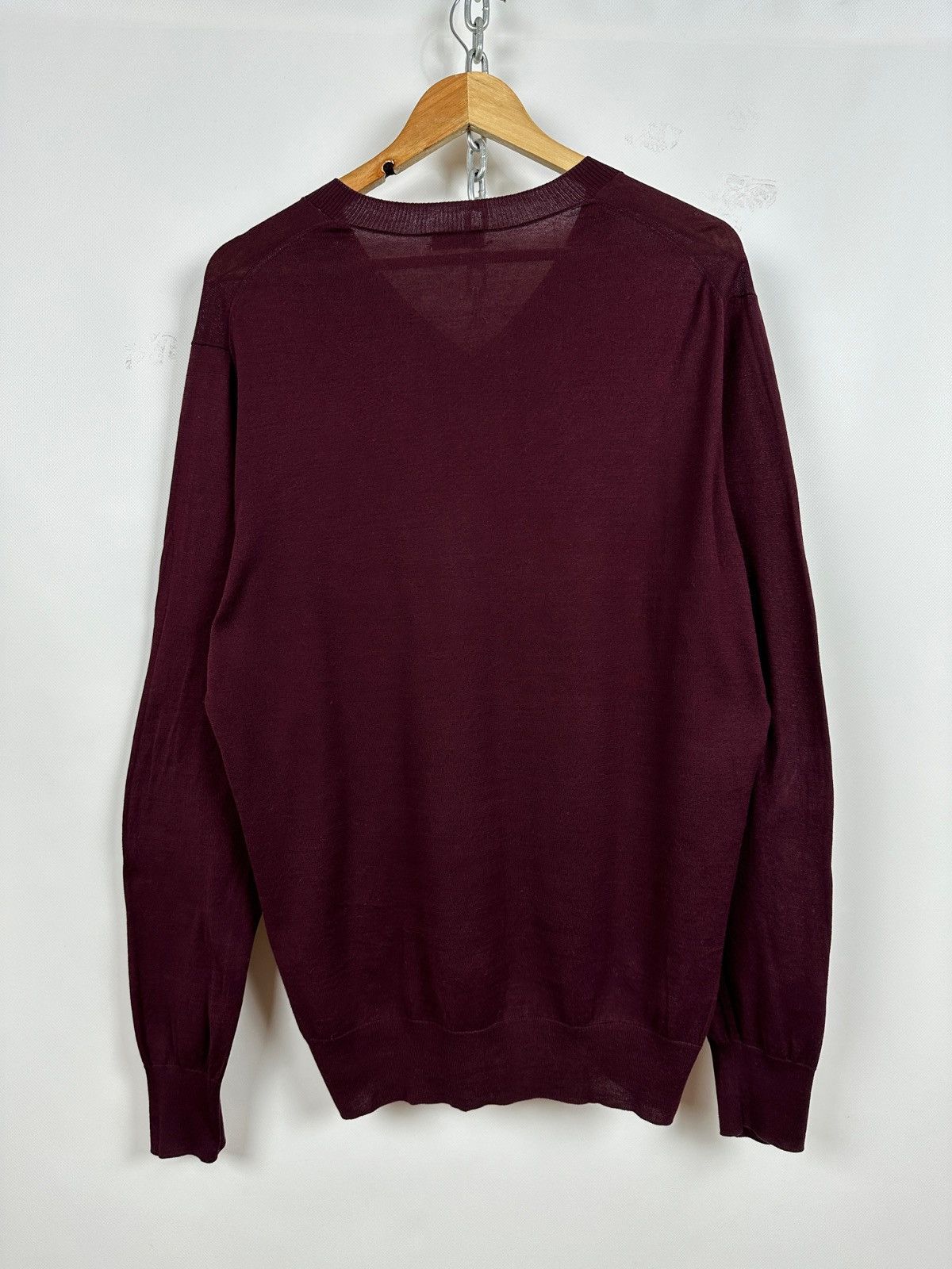 Dries Van Noten Dries Van Noten Burgundy V-Neck Lightweight Sweater Pullover Size US XL / EU 56 / 4 - 2 Thumbnail