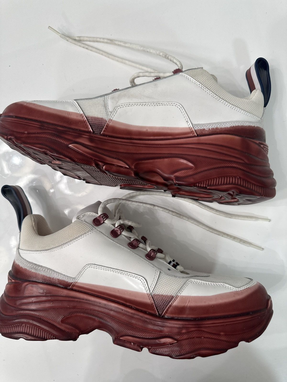 Tommy Hilfiger Tommy Hilfiger Hand-Dipped Chunky Crest Sneakers Size US 11 / EU 44 - 2 Thumbnail