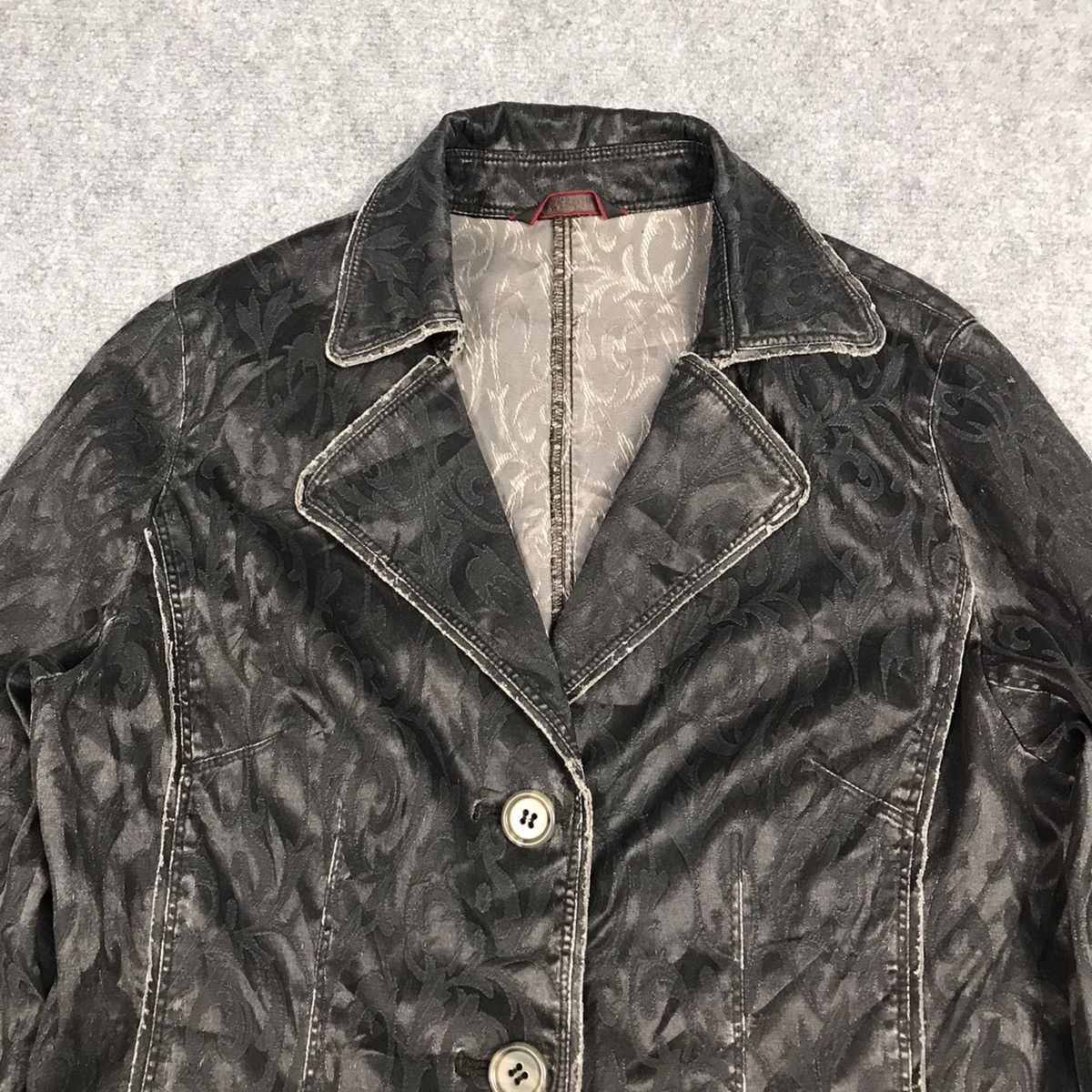 Japanese Brand × Vintage BLACK FLOWER DESIGN JACKET PUNK STYLE Size US XS / EU 42 / 0 - 2 Thumbnail