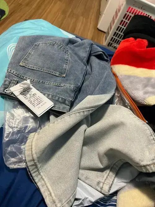 Japanese Brand Men's Fashion Casual Retro Gradient Baggy Jeans Size US 29 - 2 Thumbnail
