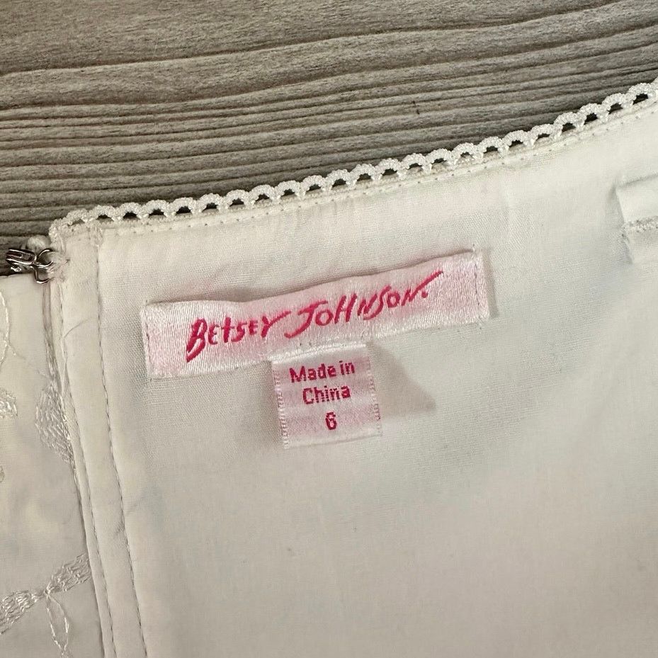 Betsey Johnson betsey johnson white cream size 6 corset tube top Size M / US 6-8 / IT 42-44 - 3 Thumbnail