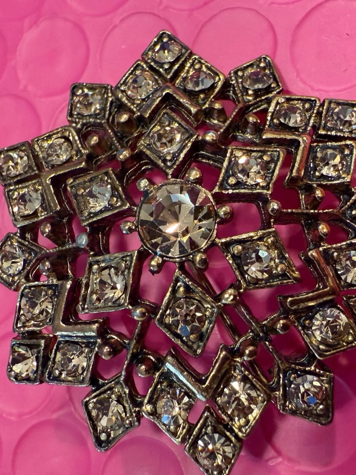 Other Rhinestone snowflake brooch silver tone shimmery rhinestones Size ONE SIZE - 2 Thumbnail