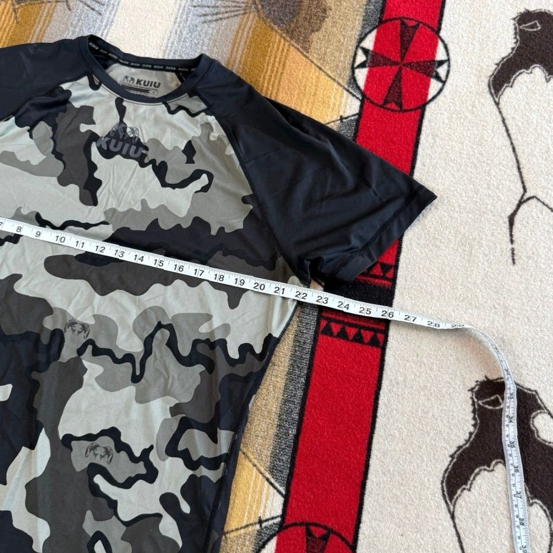 Vintage KUIU Shirt Camouflage Short Sleeve Men’s Medium Black Spandex Coolmax Wicking Hunting Short Sleeve Shirt Men’s Medium Size US M / EU 48-50 / 2 - 6 Thumbnail