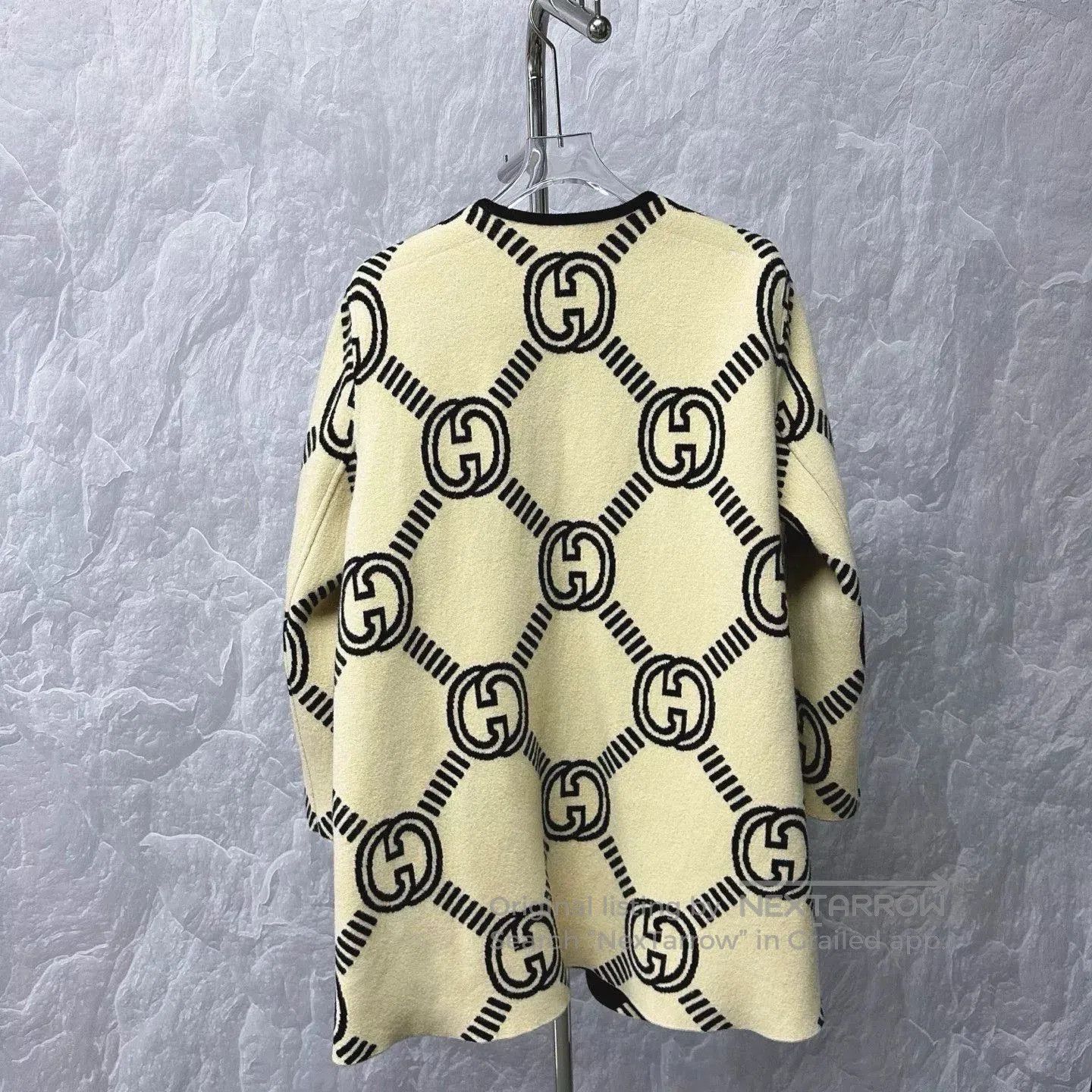 Gucci gucci double g print reversible coat size l. Size L / US 10 / IT 46 - 2 Thumbnail