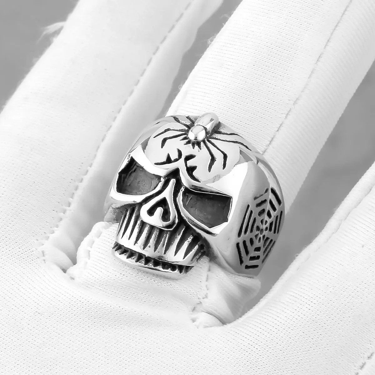 Vintage Spider Web Skull Ring Size 44 - 5 Thumbnail