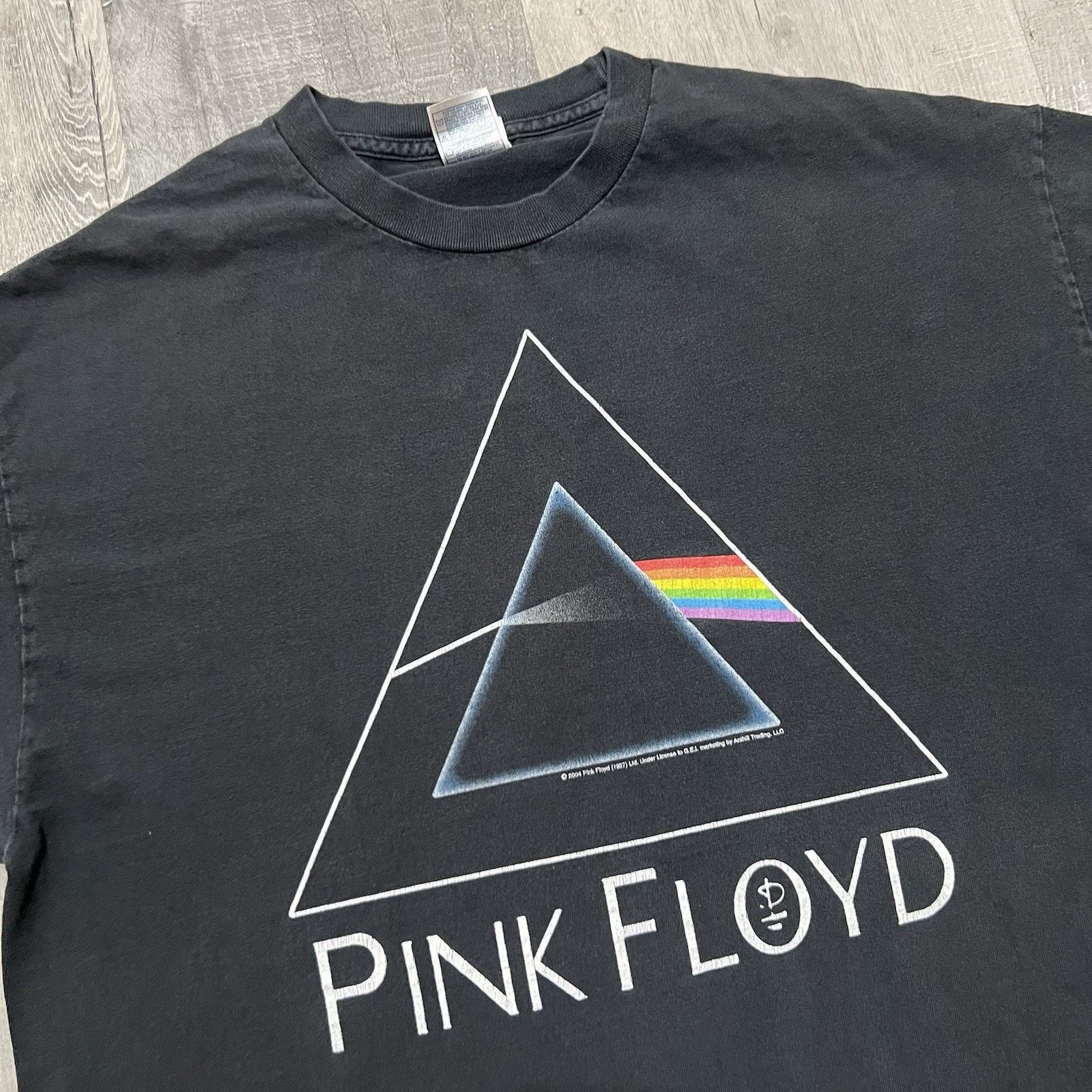 Alstyle VTG Pink Floyd Big Logo Dark Side Of The Moon Y2K Band Tee Size US XL / EU 56 / 4 - 3 Thumbnail