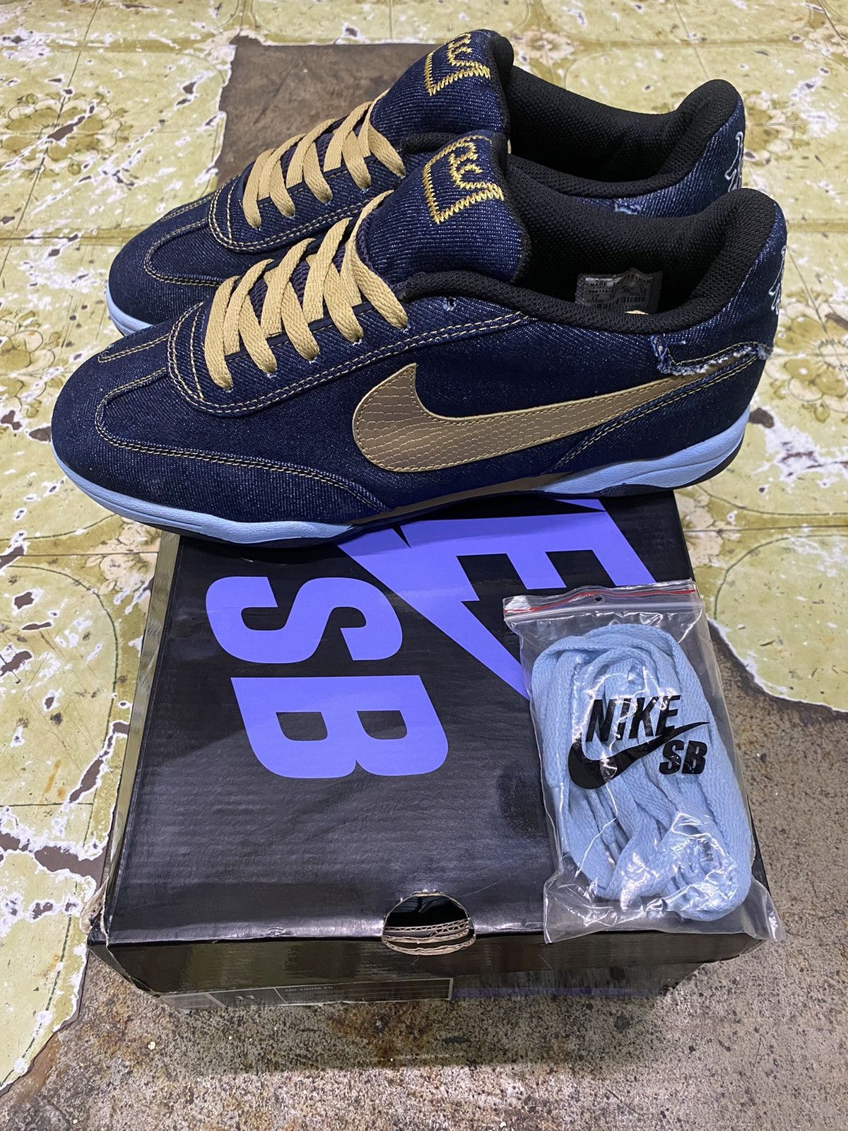 2006 nike air zoom fc denim