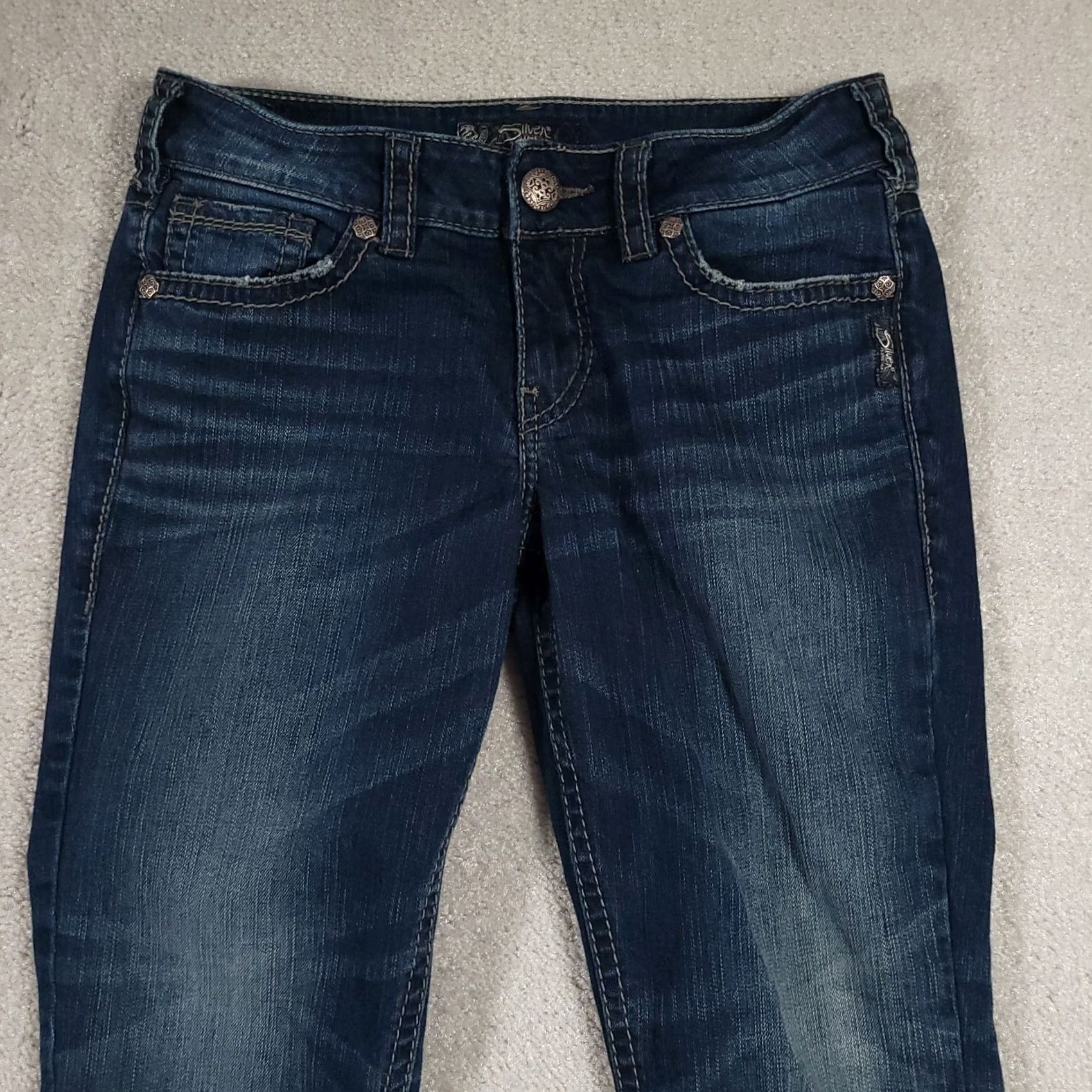 Silver Jeans Co. VINTAGE Silver Jeans Suki Capri Dark Wash Denim Women 28X22.5 30X25.5 5-Pocket Stretch Jeans Womens Capris 25.5 Inseam HM Size 28" / US 6 / IT 42 - 3 Thumbnail