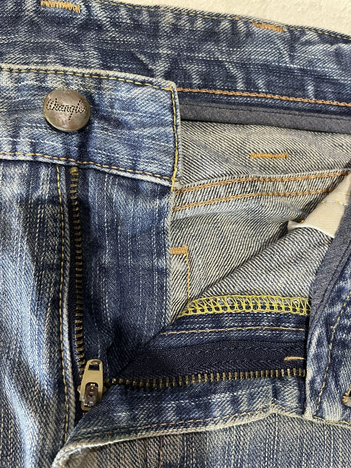 Vintage Wrangler Faded Distress Denim Jeans