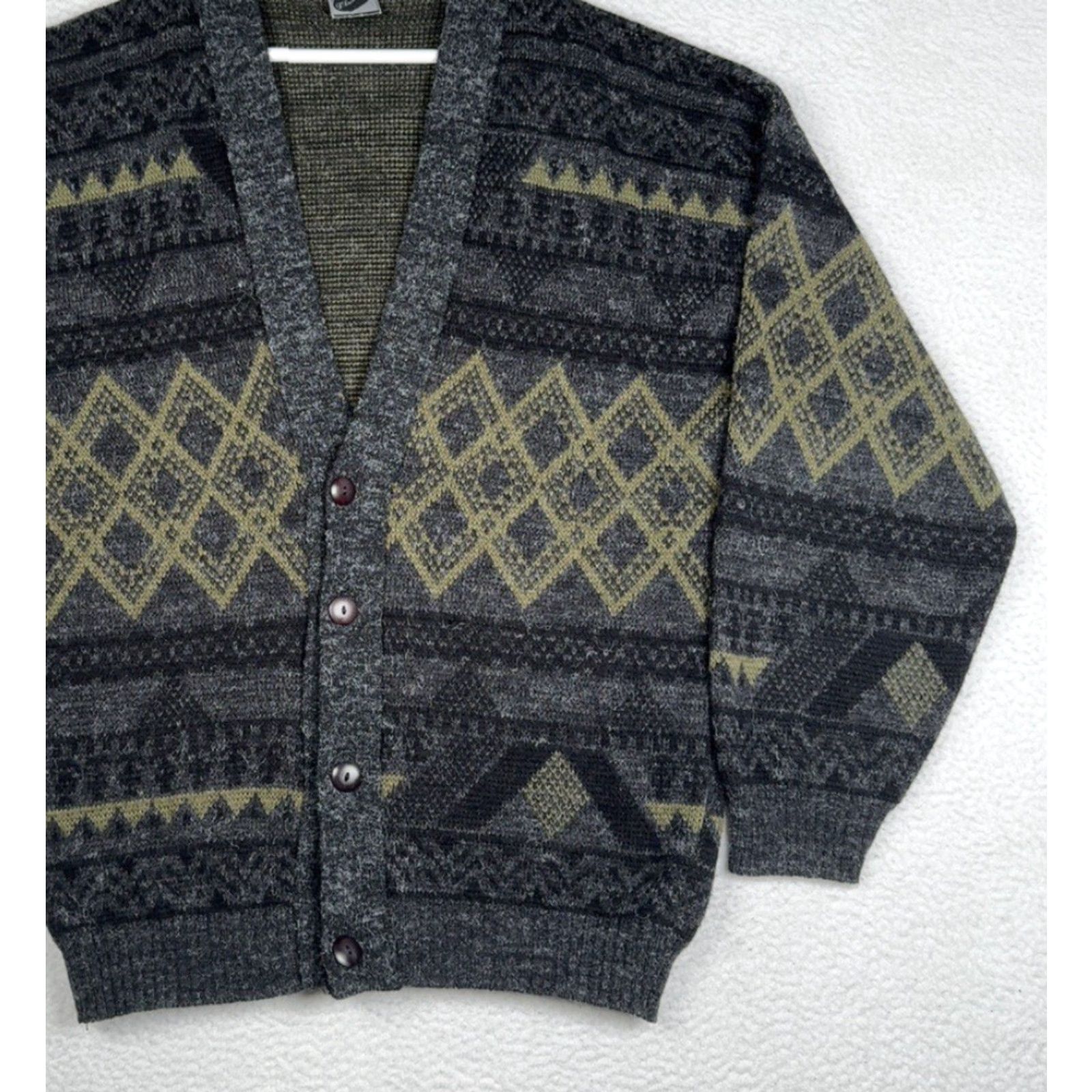 Vintage VINTAGE D'Laurent's Cardigan Sweater Men L Acrylic Pattern Grandpa Gray Green - Mens - Sweater - Cardigan - Large - Gray - Acrylic - Vintage - 90s Size US L / EU 52-54 / 3 - 2 Thumbnail