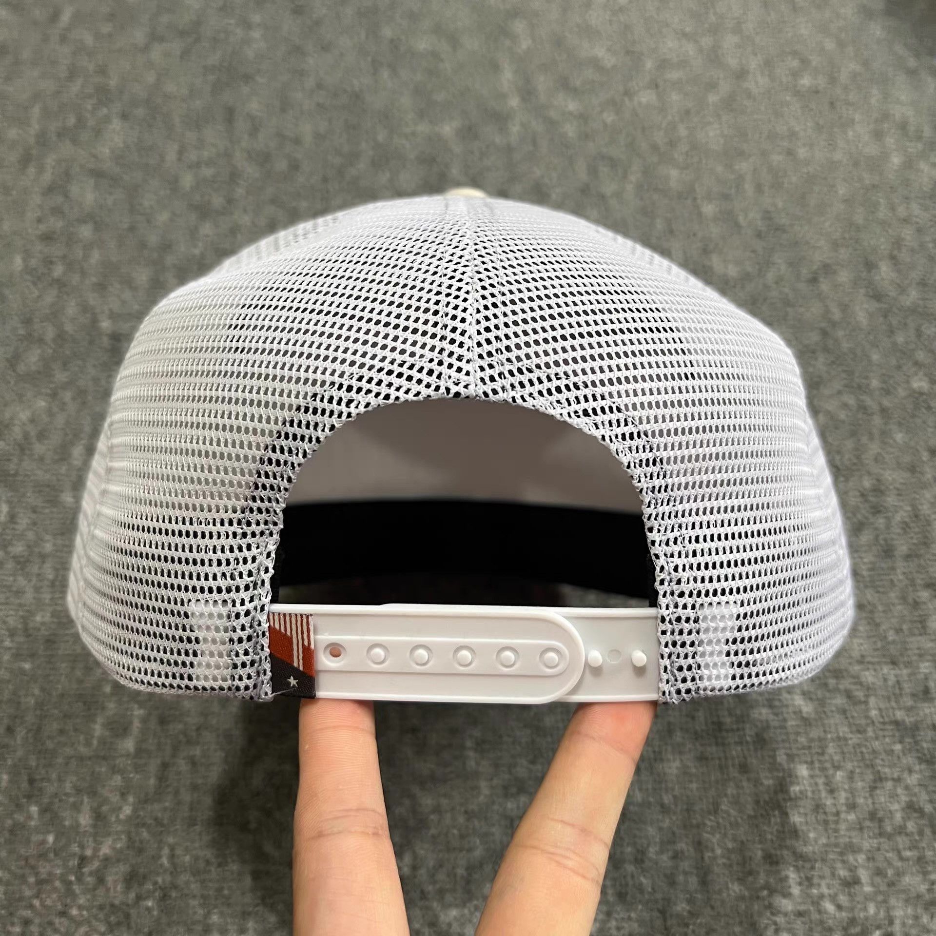 Honor the Gift Honor The Gift embroidered mesh trucker baseball cap Q7 Size ONE SIZE - 4 Thumbnail
