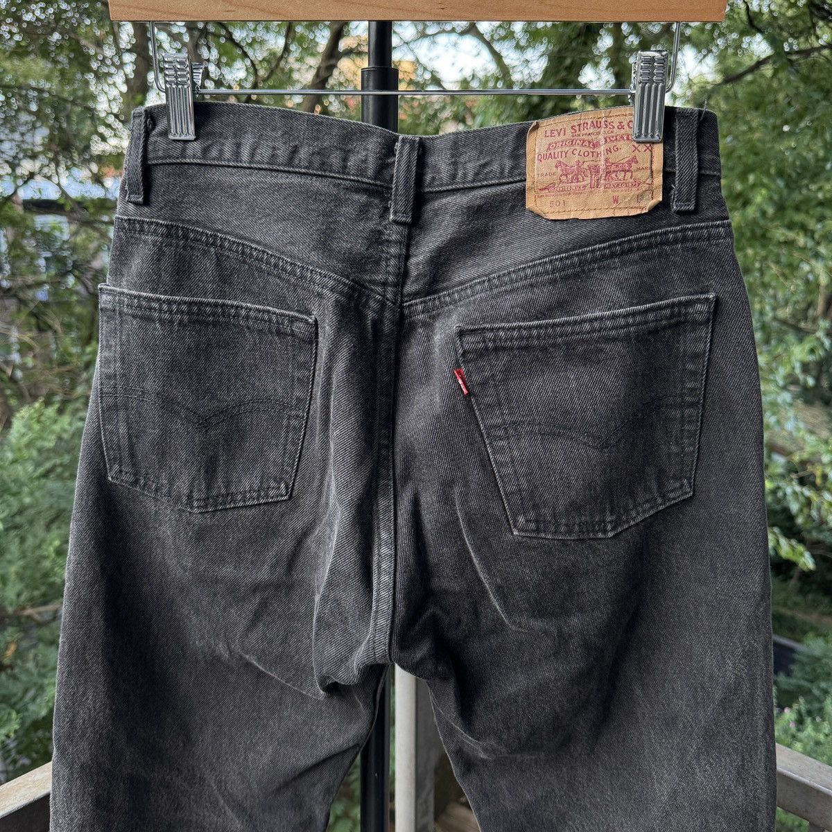 Levi's Vintage 1980s Levi's 501 Black Denim Jeans USA ERD Grunge Size US 30 / EU 46 - 4 Thumbnail