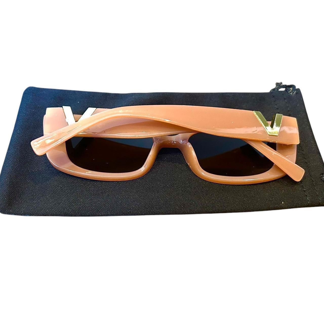 Vintage Sunglasses Size ONE SIZE - 3 Thumbnail