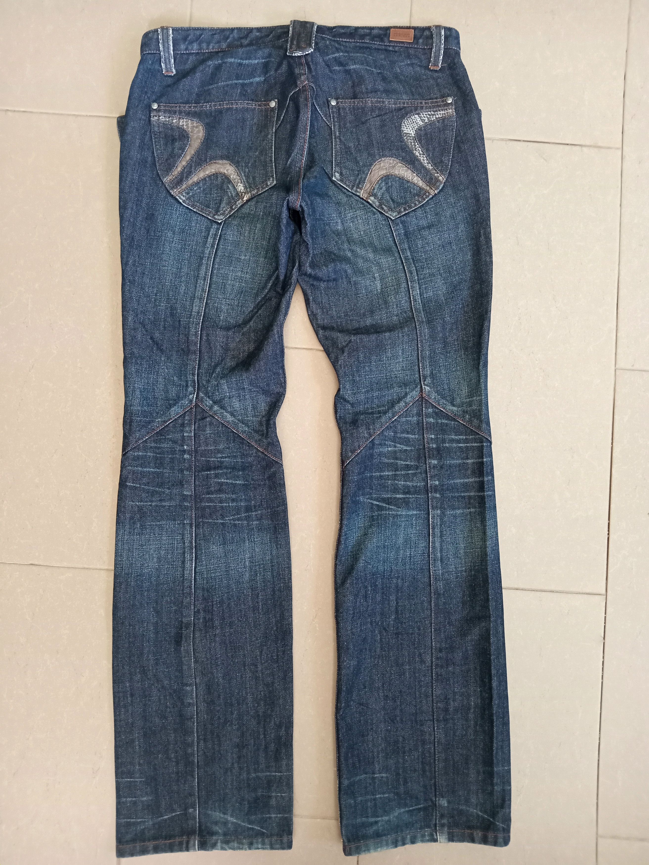Japanese Brand × Nicole Club × Tornado Mart Japanese Brand Nicole Club For Men Snake Skin Flare Jeans Size US 33 - 10 Thumbnail