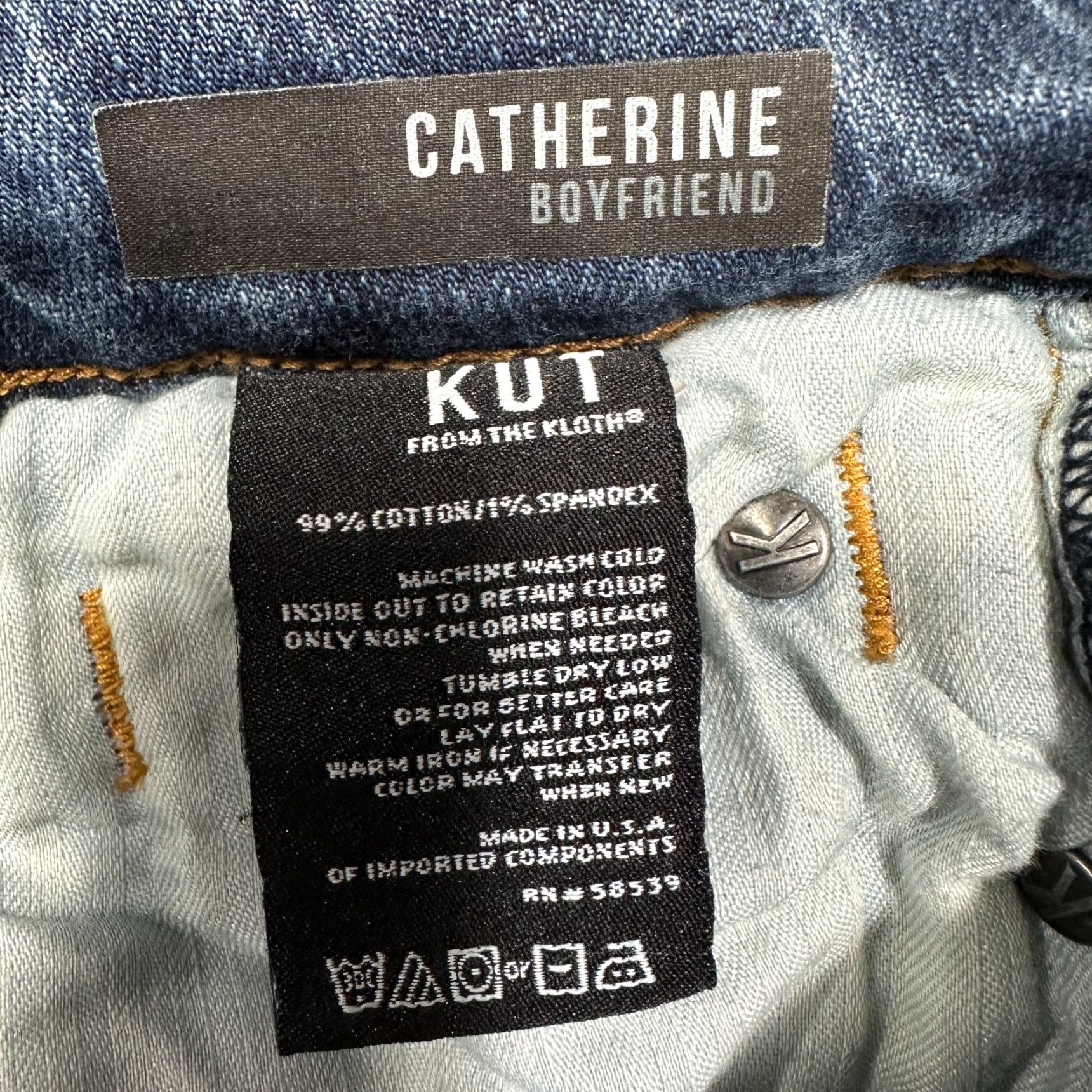 Vintage KUT from the Kloth Catherine Boyfriend Jeans Womens 6 Blue Cotton Blend 5-Pocket Stretch Pocket Zipper Regular Rise Mid Inseam 30" Vintage No Size 28" / US 6 / IT 42 - 6 Thumbnail