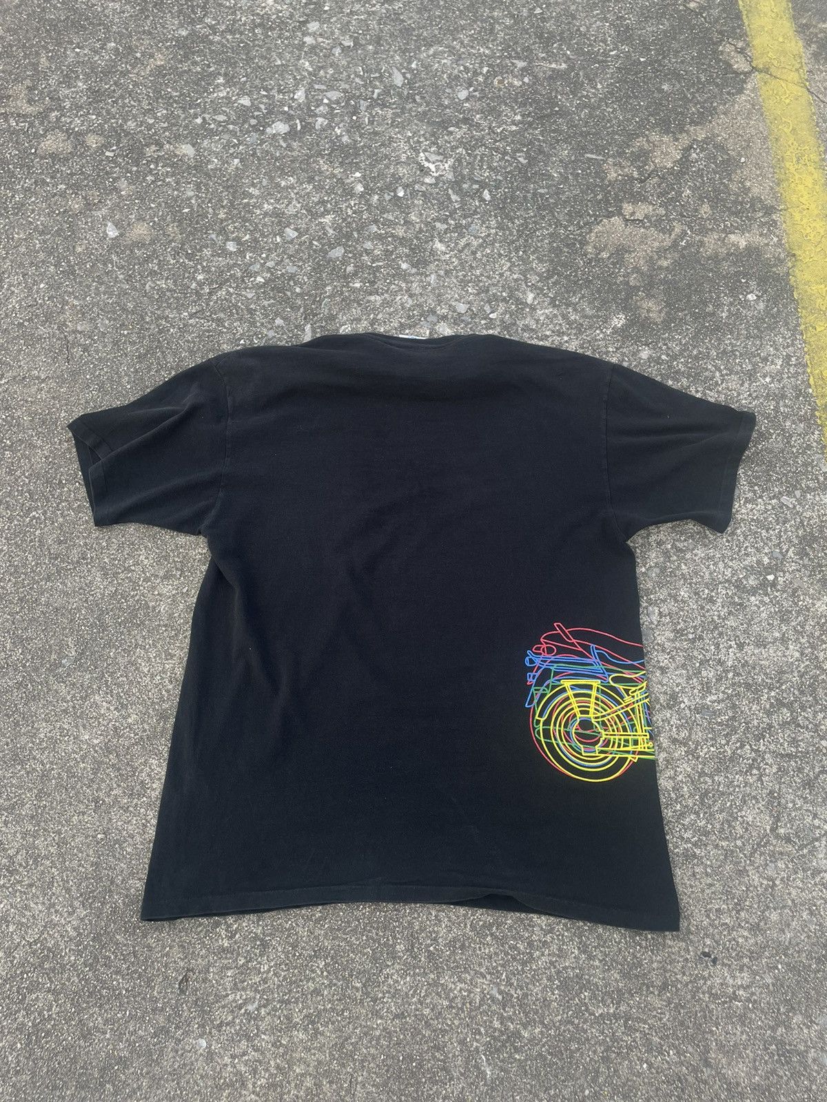 Vintage Vintage Gugenheim Museum BMW Black T-shirt 90s Size US XL / EU 56 / 4 - 8 Thumbnail