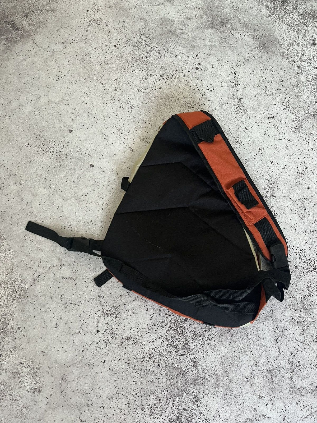 Vintage 🎒Sling Bag Vintage Oakley Sling Bag Style Size ONE SIZE - 4 Thumbnail