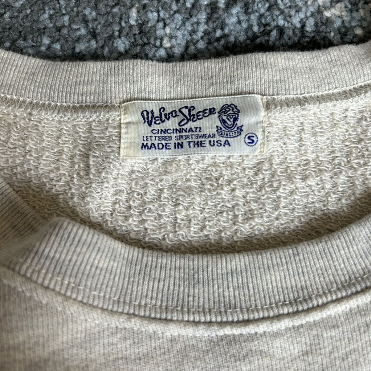 Velva Sheen WiDE BOXY CROPPED ViNTAGE LOOPBACK TERRY POCKET OATMEAL COZY Size US S / EU 44-46 / 1 - 12 Thumbnail