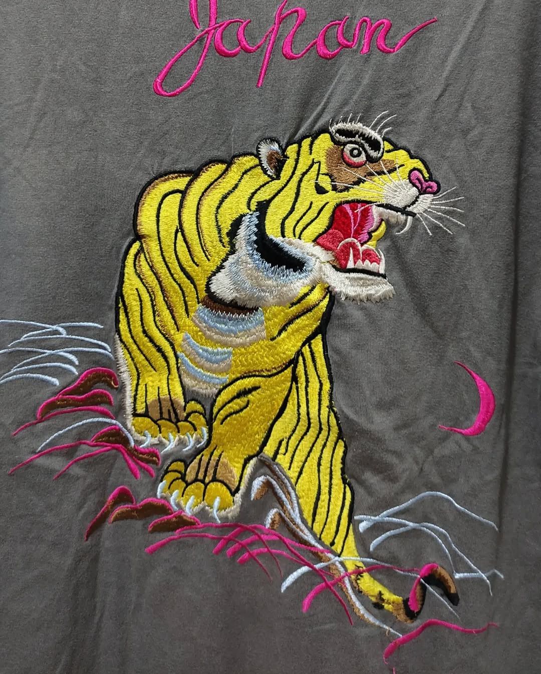 Toyo Enterprises Tailor Toyo Tiger embroidered Tee Gray Japanese Streetwear Size US L / EU 52-54 / 3 - 10 Thumbnail