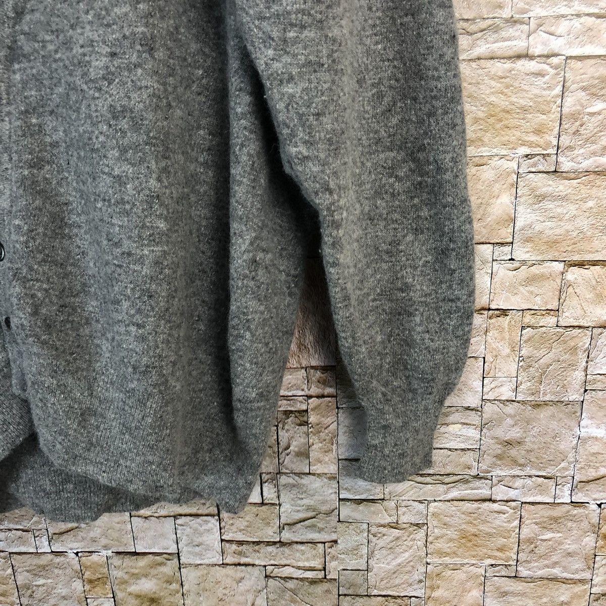 Benetton Benetton Grey ripped distressed vintage Cardigan #A370 Size M / US 6-8 / IT 42-44 - 7 Thumbnail
