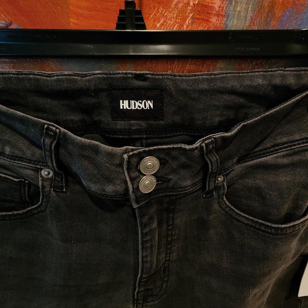 Designer Hudson Crop Ginny Destroyed Straight Leg Grey/Black Size 30" / US 8 / IT 44 - 5 Thumbnail