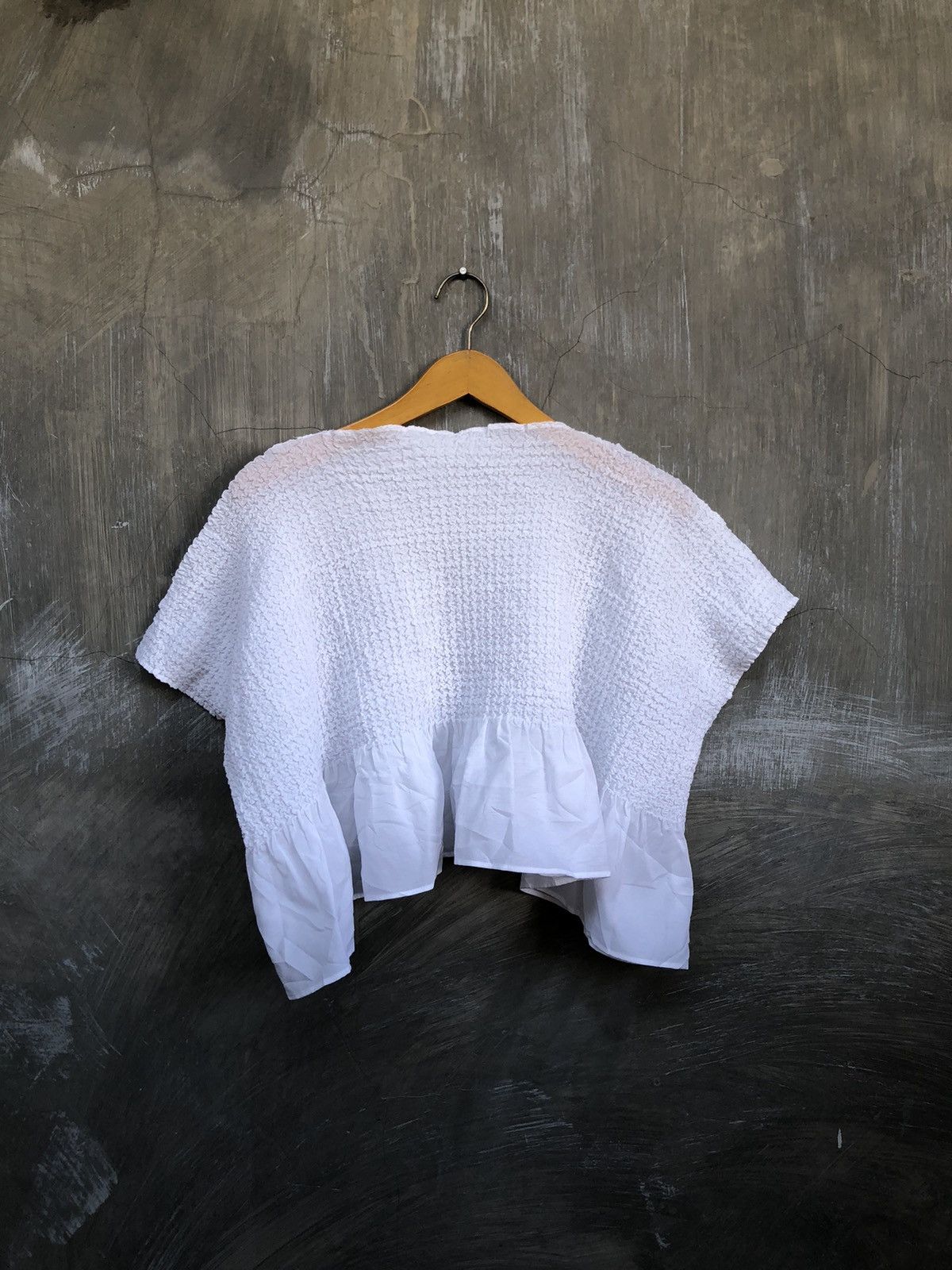 Issey Miyake Crop Top Pleats