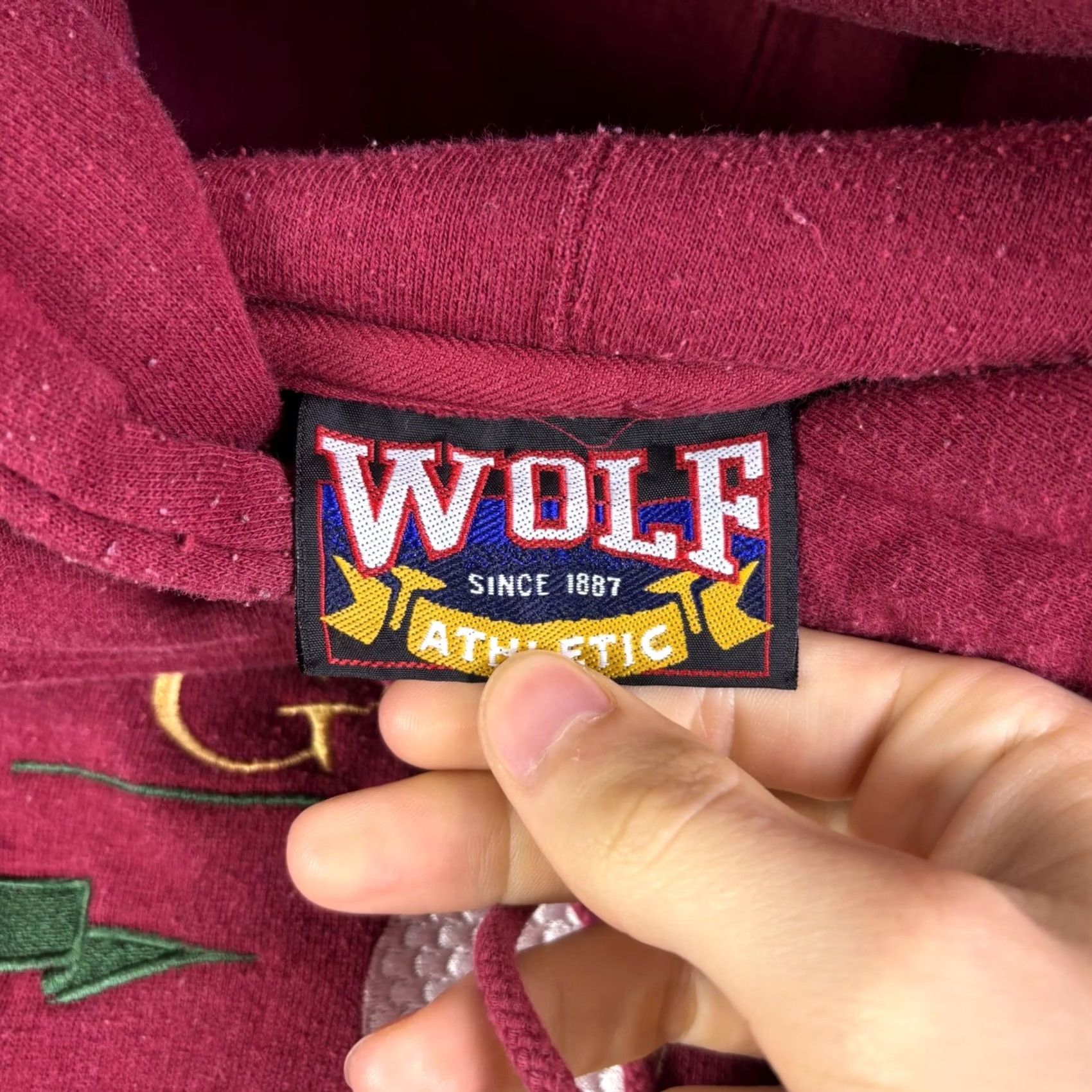 Vintage VINTAGE Wolf Athletic Golf Hoodie XL Red Embroidered Sweatshirt Men Pullover Hooded Size US XL / EU 56 / 4 - 7 Thumbnail