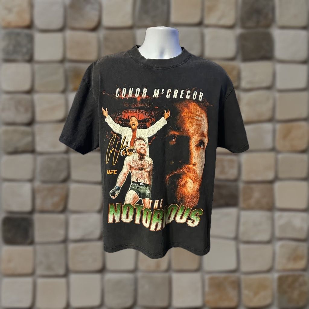 UFC VINTAGE UFC Shirt Men L Conor Mcgregor The Notorious Black Short Sleeve MMA Fighter Size US L / EU 52-54 / 3 - 1 Thumbnail