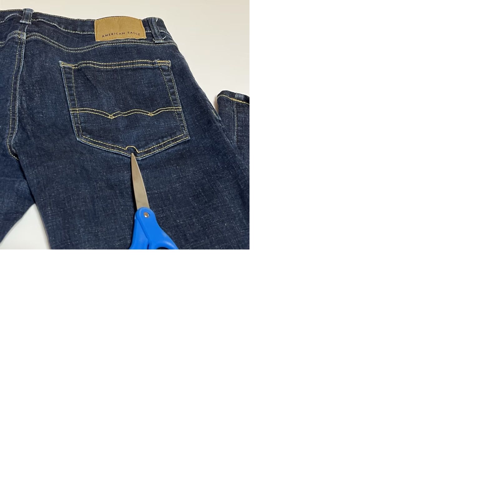 American Eagle Outfitters VINTAGE American Eagle Outfitters Jeans Mens 32x36 32x34 Blue Bootcut Denim 5-Pocket Regular Wide Cowboy USA Rodeo Ranch Theme Mens Size US 32 / EU 48 - 9 Thumbnail