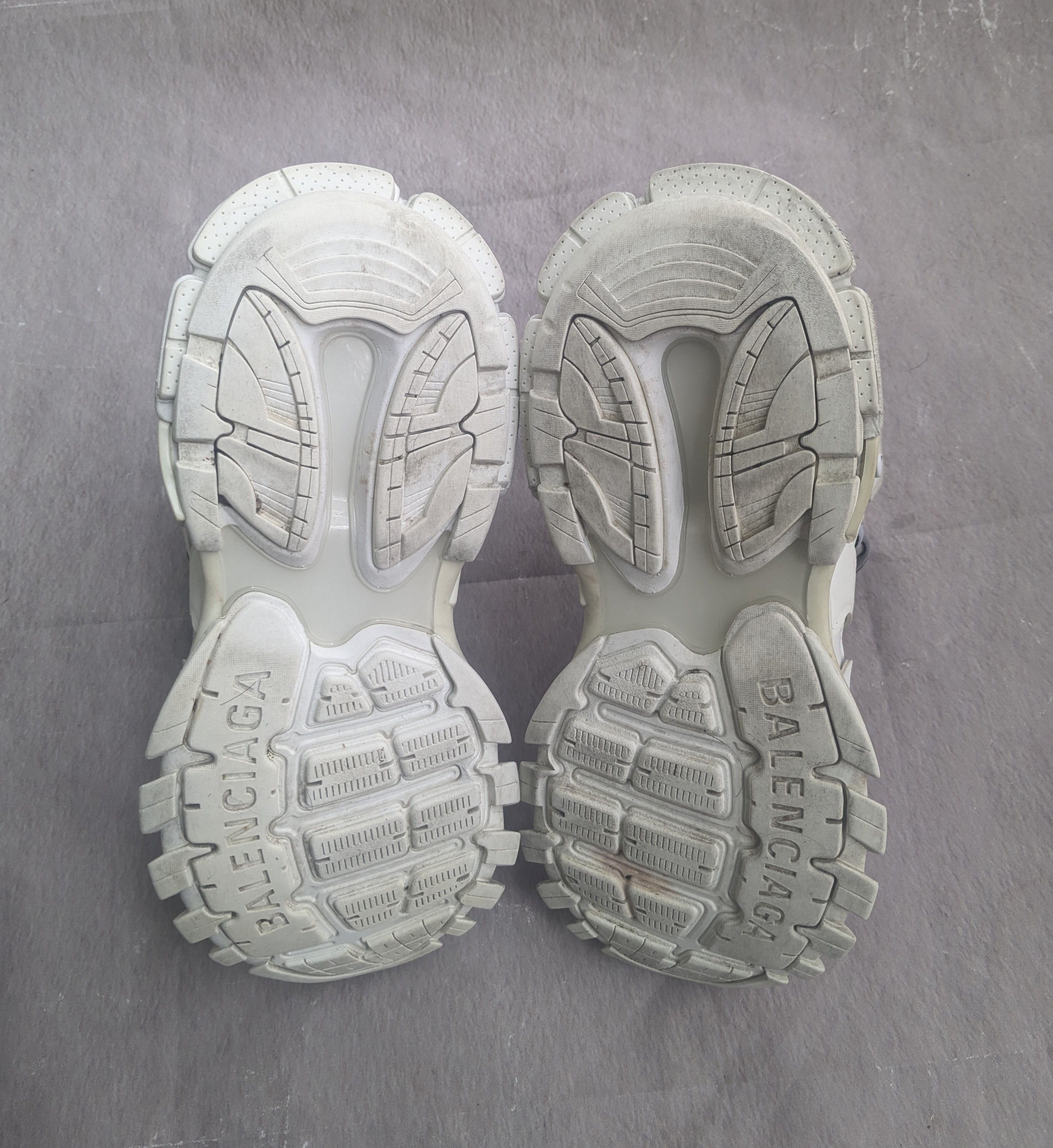 Balenciaga Balenciaga Track Sneakers White Size 10 43 High Tops Size US 10 / EU 43 - 15 Thumbnail