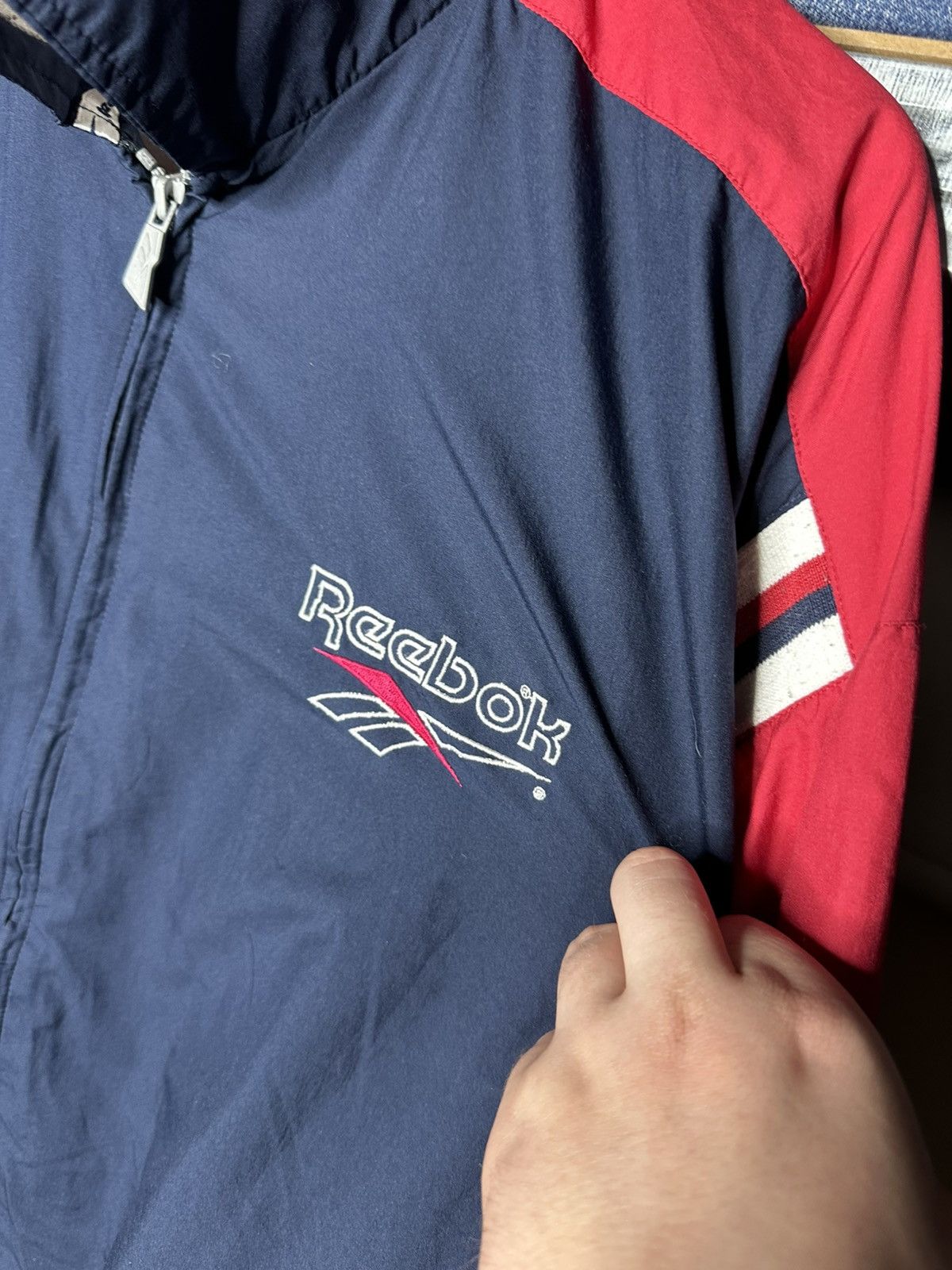 Reebok Vintage Reebok Windbreaker Jacket Big Logo 90s Size L Size US L / EU 52-54 / 3 - 3 Thumbnail
