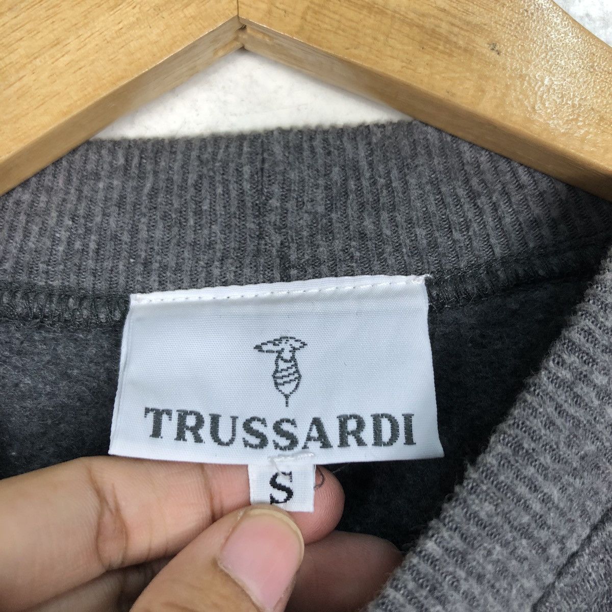 Trussardi × Vintage Vintage Trussardi Sweatshirt Spell Out bIG logo Size US L / EU 52-54 / 3 - 11 Thumbnail