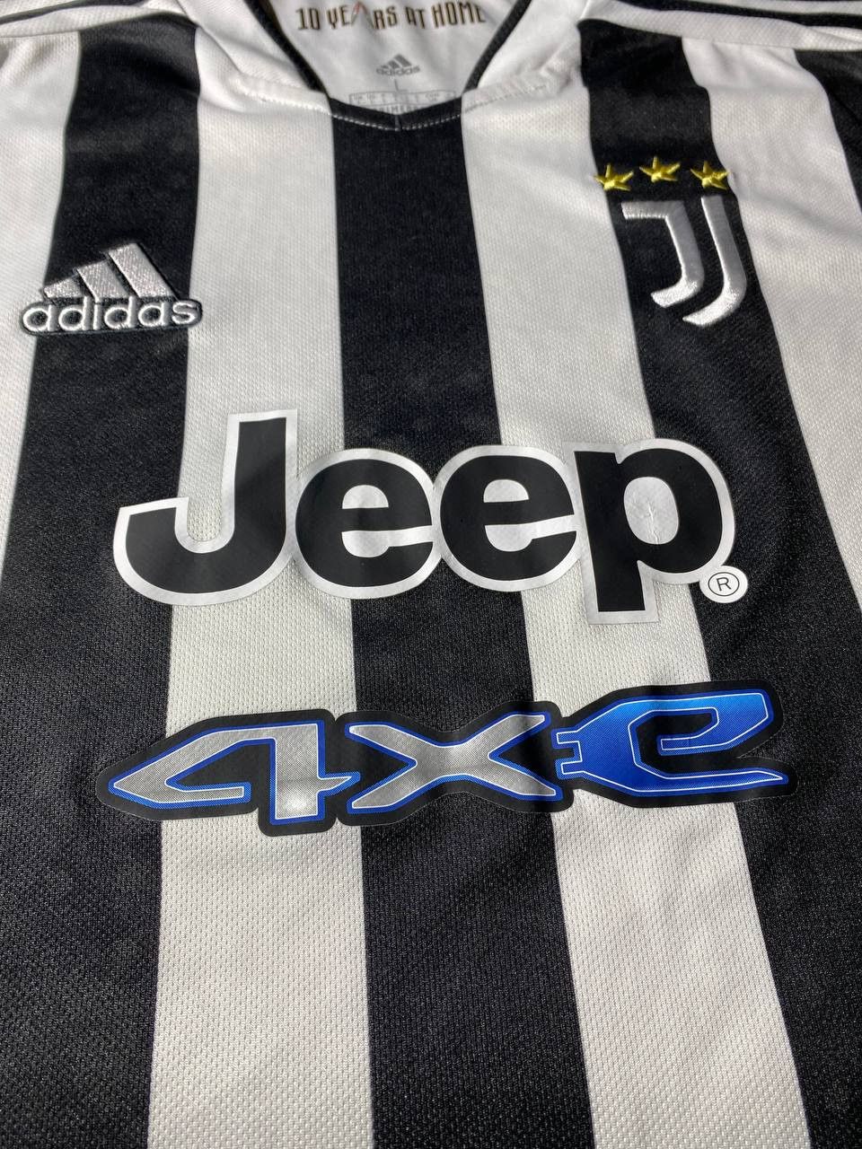 Adidas Adidas Juventus Jersey Home football shirt 2021/22 Size US L / EU 52-54 / 3 - 6 Thumbnail