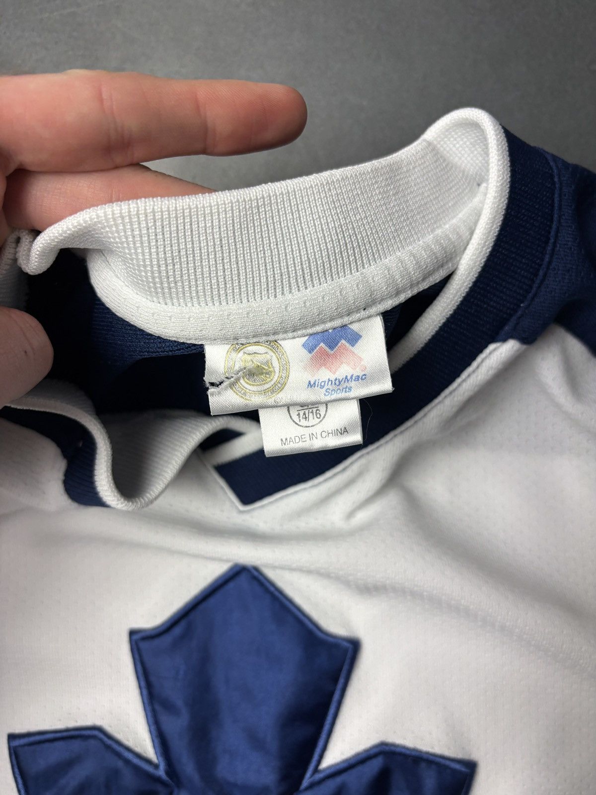 NHL Toronto Maple Leafs Vintage Hockey Jersey NHL 1990s 2000s Size US S / EU 44-46 / 1 - 7 Thumbnail