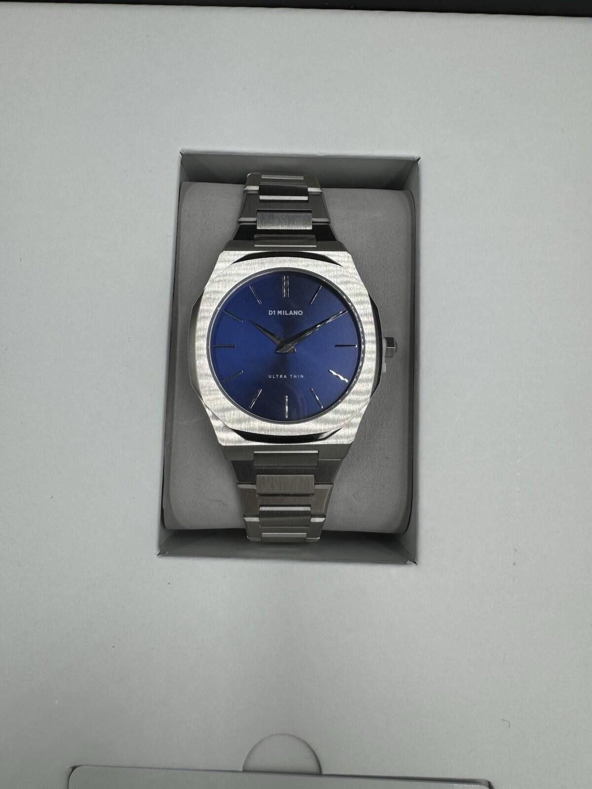 Other D1 Milano Ocean Blue Ultra Thin Silver Bracelet Watch 38mm B Size ONE SIZE - 5 Thumbnail