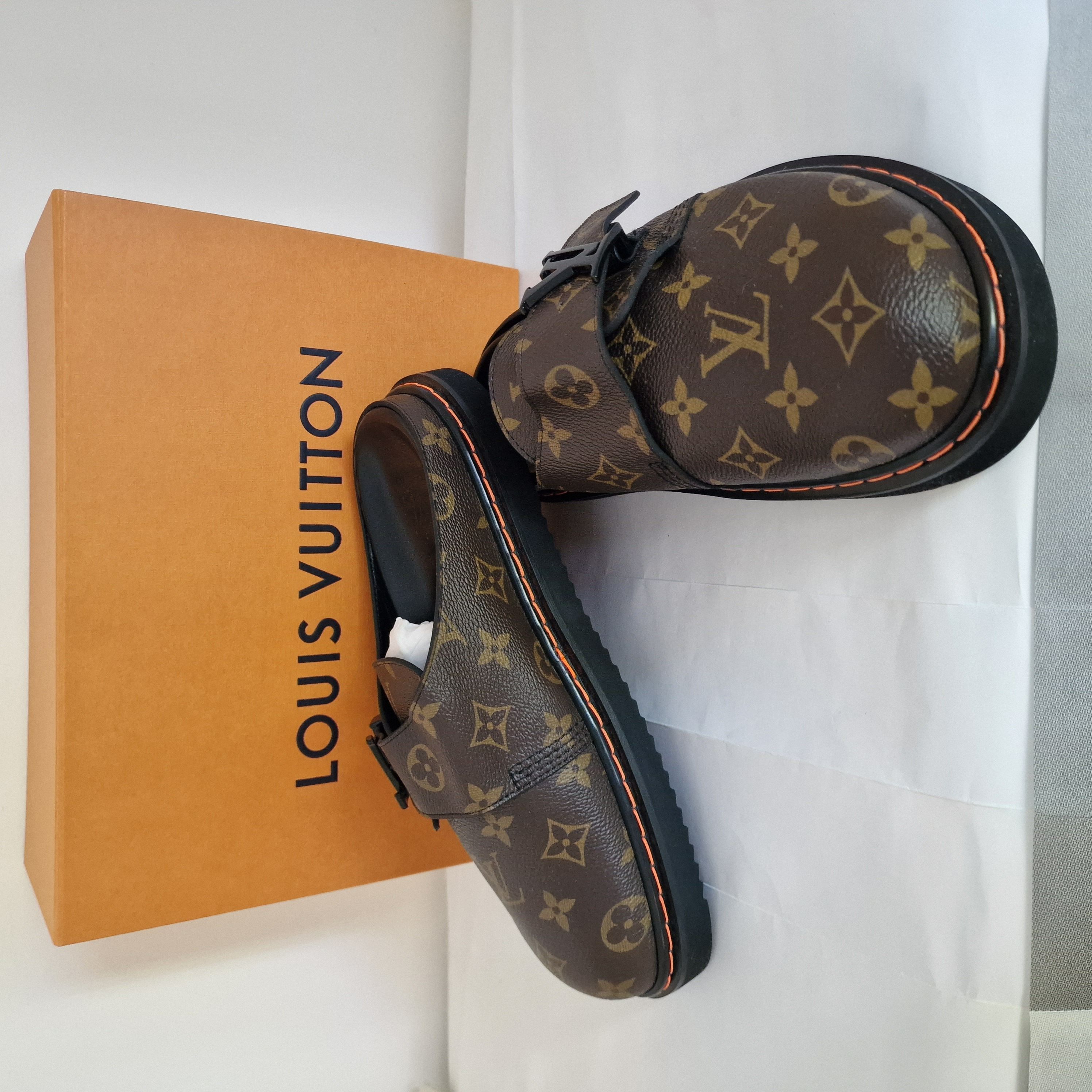Louis Vuitton Louis Vuitton brown slippers monogram