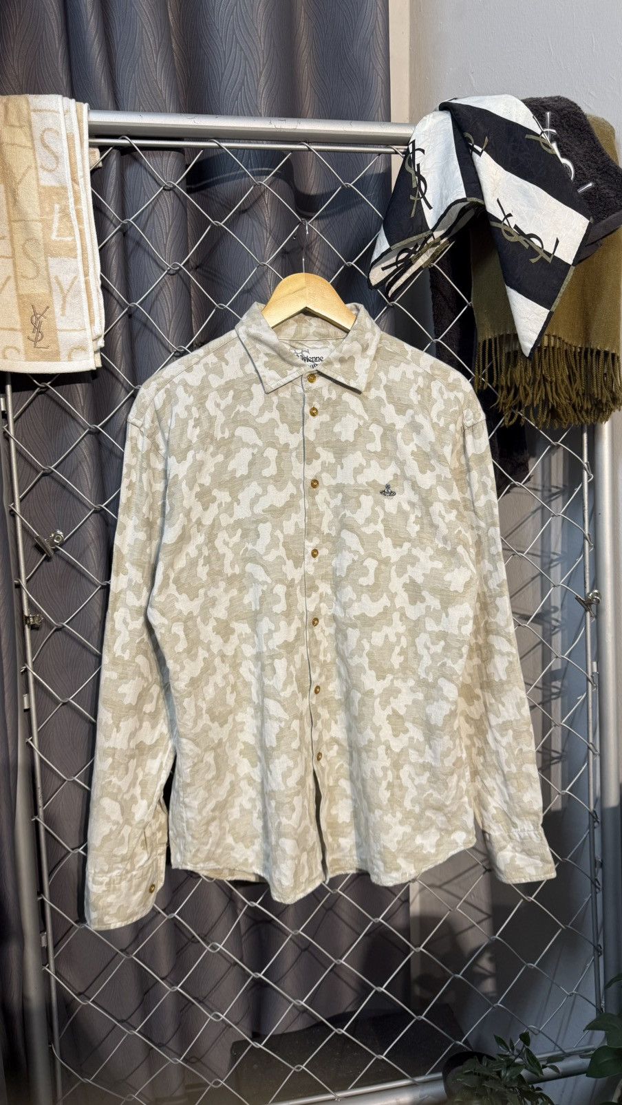 Vivienne Westwood VIVIENNE WESTWOOD CAMOUFLAGE DESIGN BUTTON UP SHIRT Size US L / EU 52-54 / 3 - 1 Thumbnail