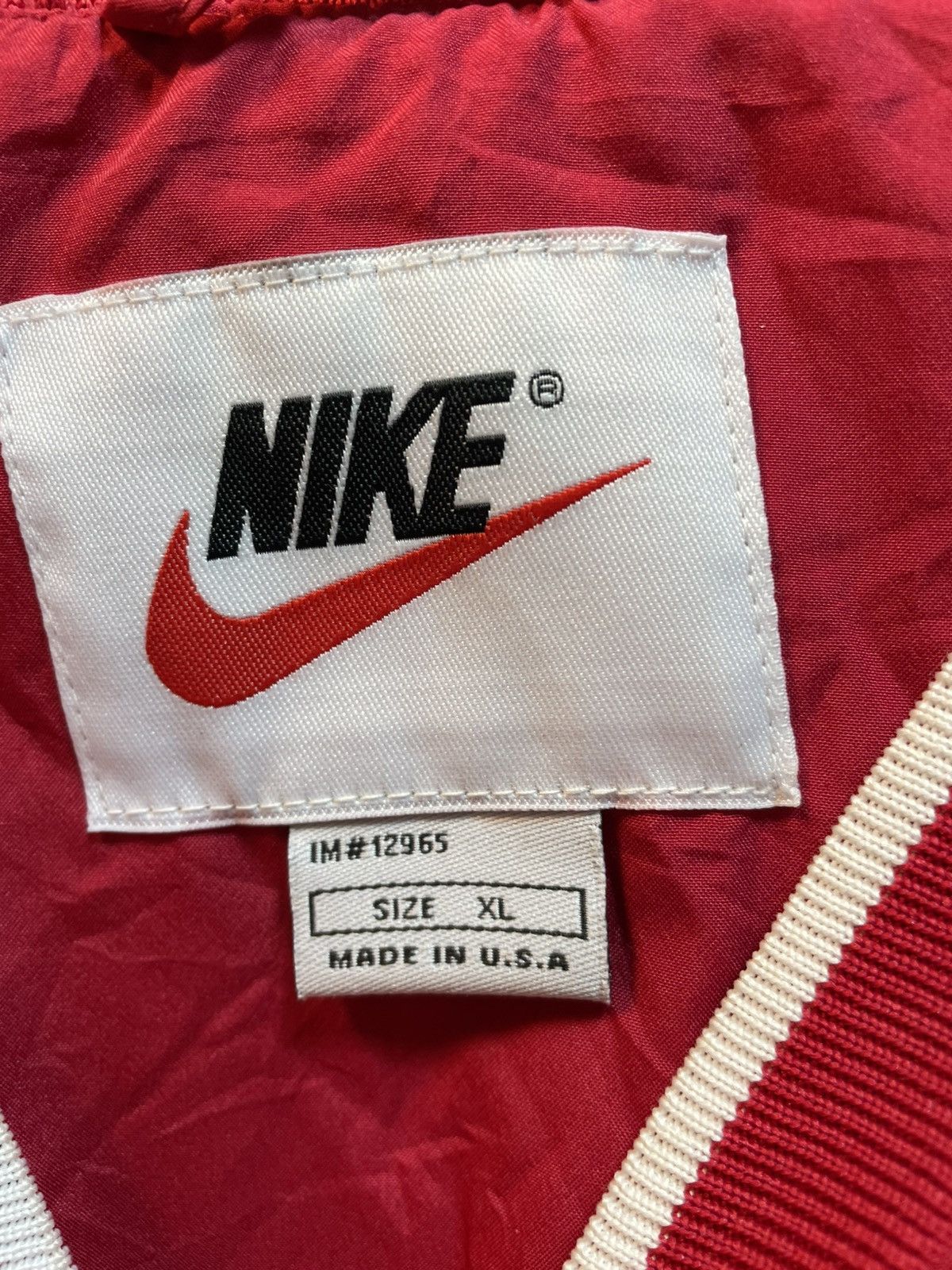 Nike Vintage Nike Spell Out V-Neck Windbreaker Size US XL / EU 56 / 4 - 4 Thumbnail