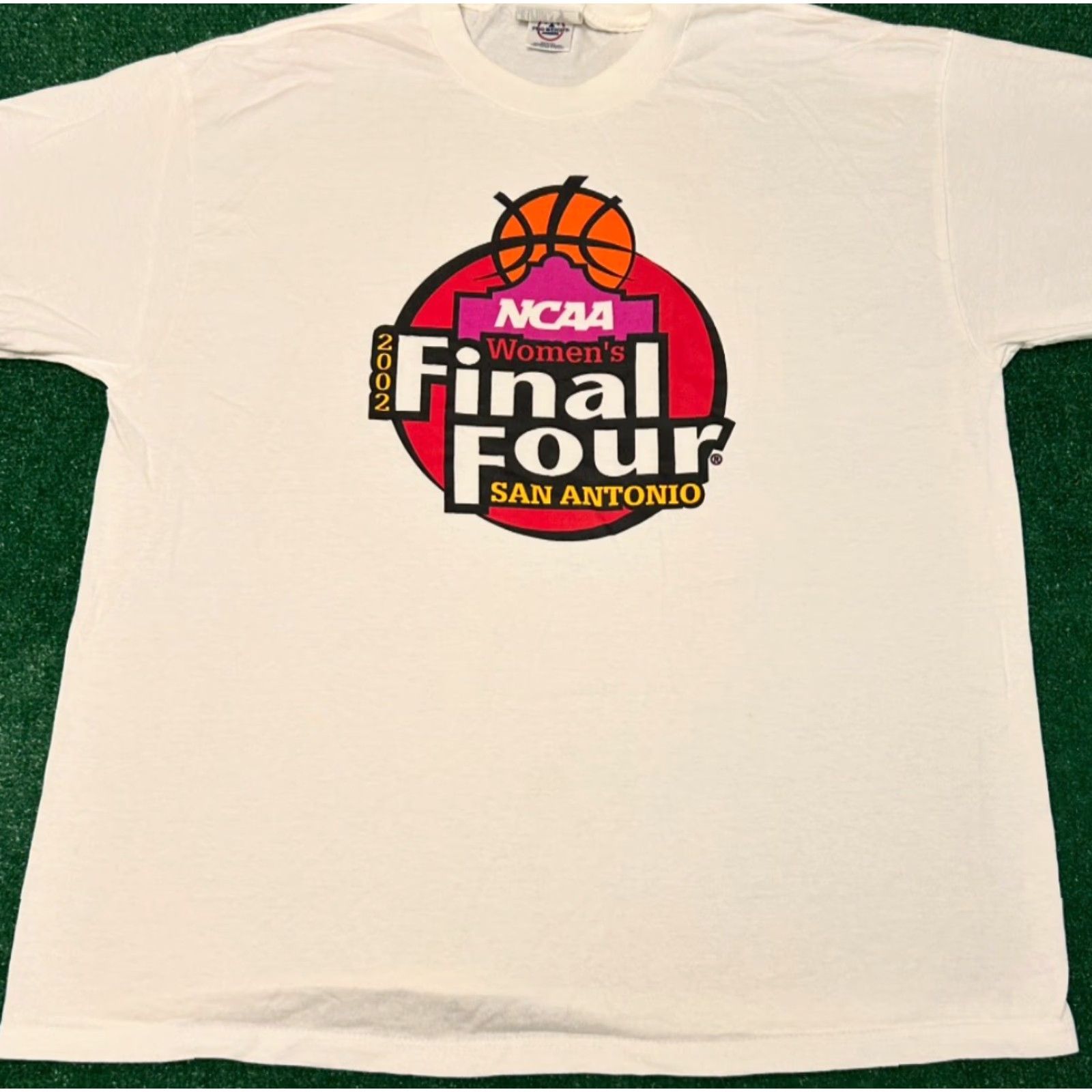 NCAA VINTAGE NCAA Final Four Womens Basketball San Antonio 2002 VTG Shirt Mens XL White 90s College Sports University Basketball Mens Size XL / US 12-14 / IT 48-50 - 3 Thumbnail