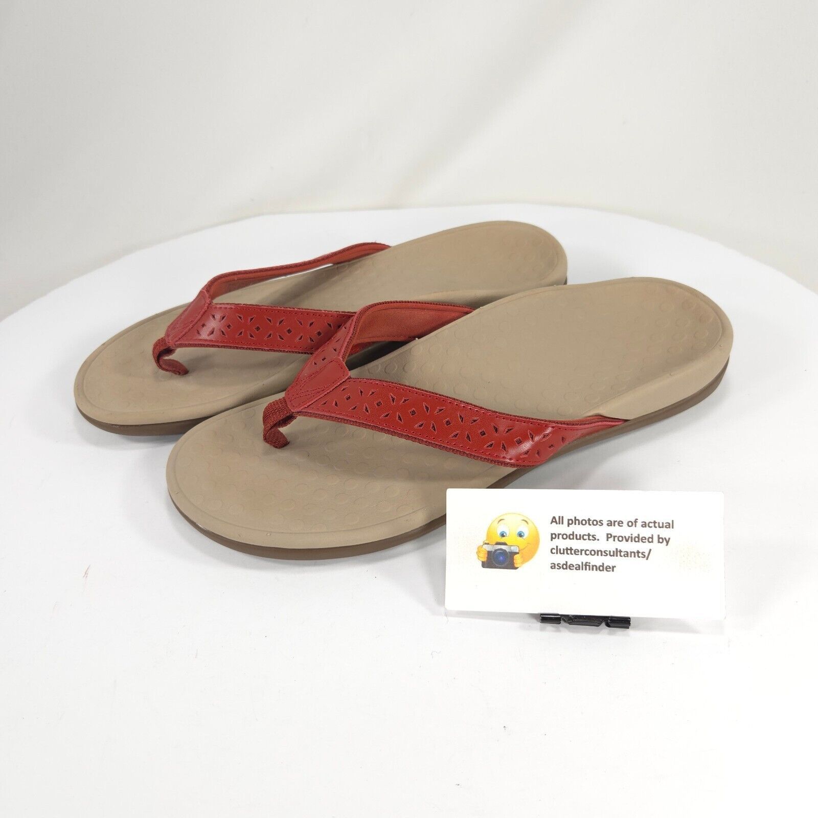 Vionic Vionic Tide Perf Thong Sandals Womens Size 9 TVW5302 Red Size US 9 / IT 39 - 1 Thumbnail