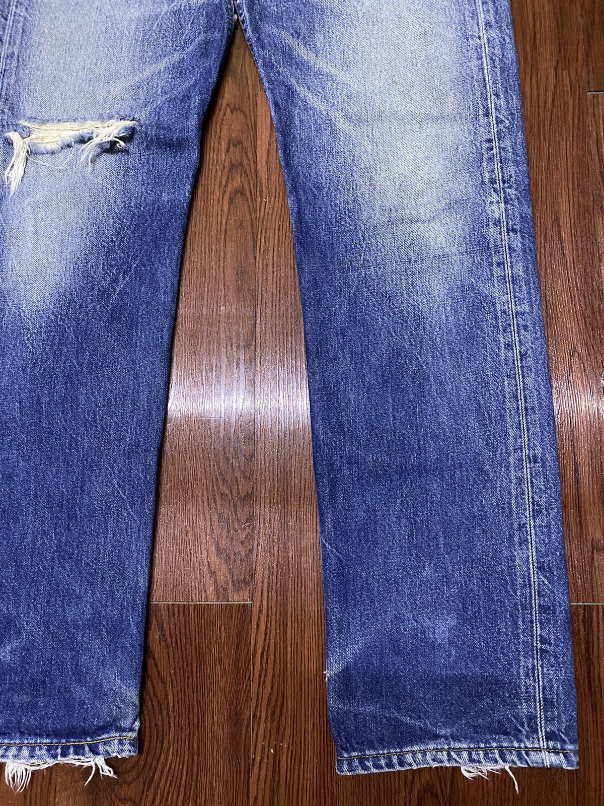 Levi's Vintage 90s Levi’s 501 Thrashed Destroyed Jeans Size US 30 / EU 46 - 10 Thumbnail