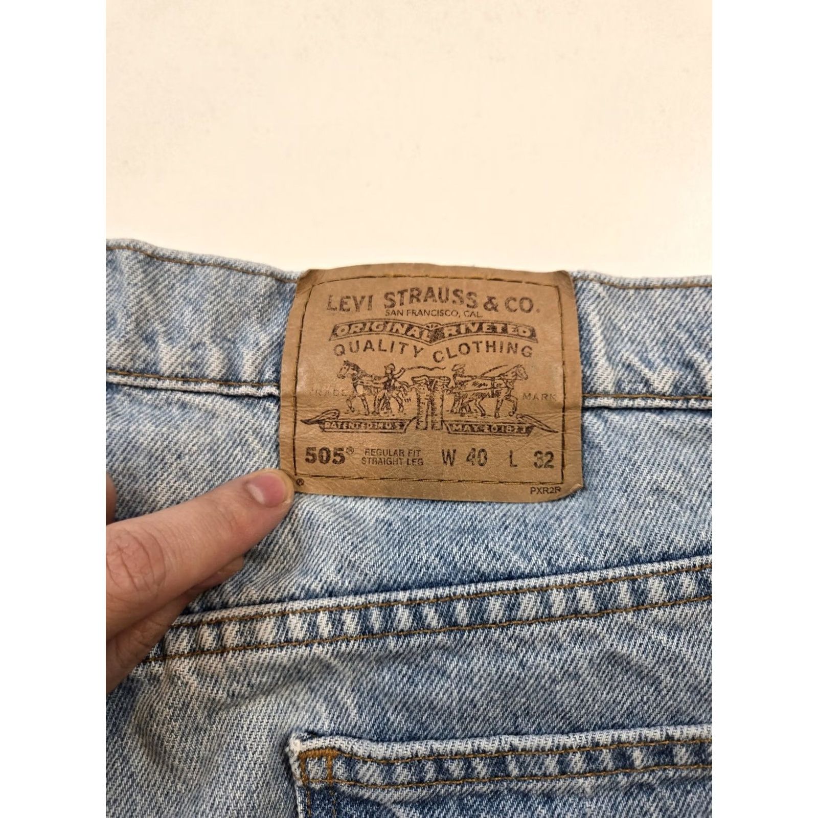 Levi's VINTAGE Levi'S 505 Jeans Mens Light Wash Blue Regular Fit Straight Leg Denim Size US 38 / EU 54 - 7 Thumbnail