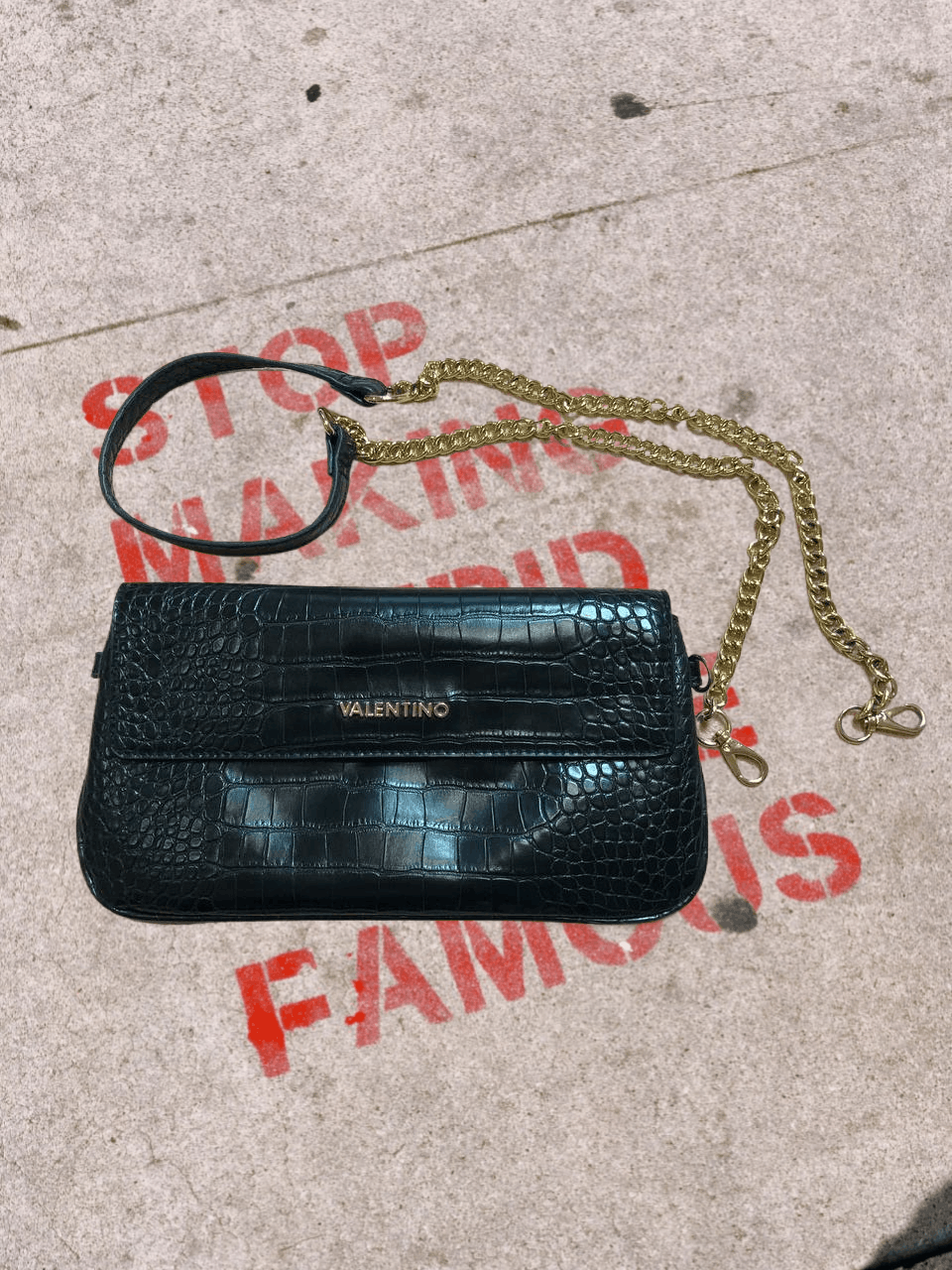 Valentino VALENTINO Women’s Leather Casual CLUTCHES Everyday Fit Size ONE SIZE - 1 Thumbnail