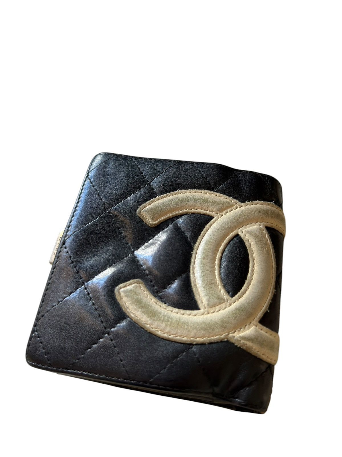 Chanel Chanel quilted lamb leather CC logo compact wallet Size ONE SIZE - 2 Thumbnail