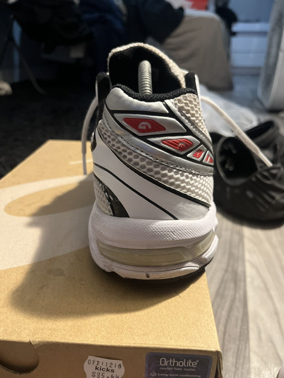 Asics Asics Gel 1130 'White Electric Red' Size US 11.5 / EU 44-45 - 5 Thumbnail